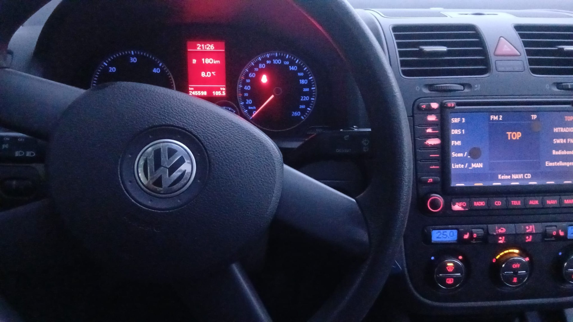 VW GOLF-image-11