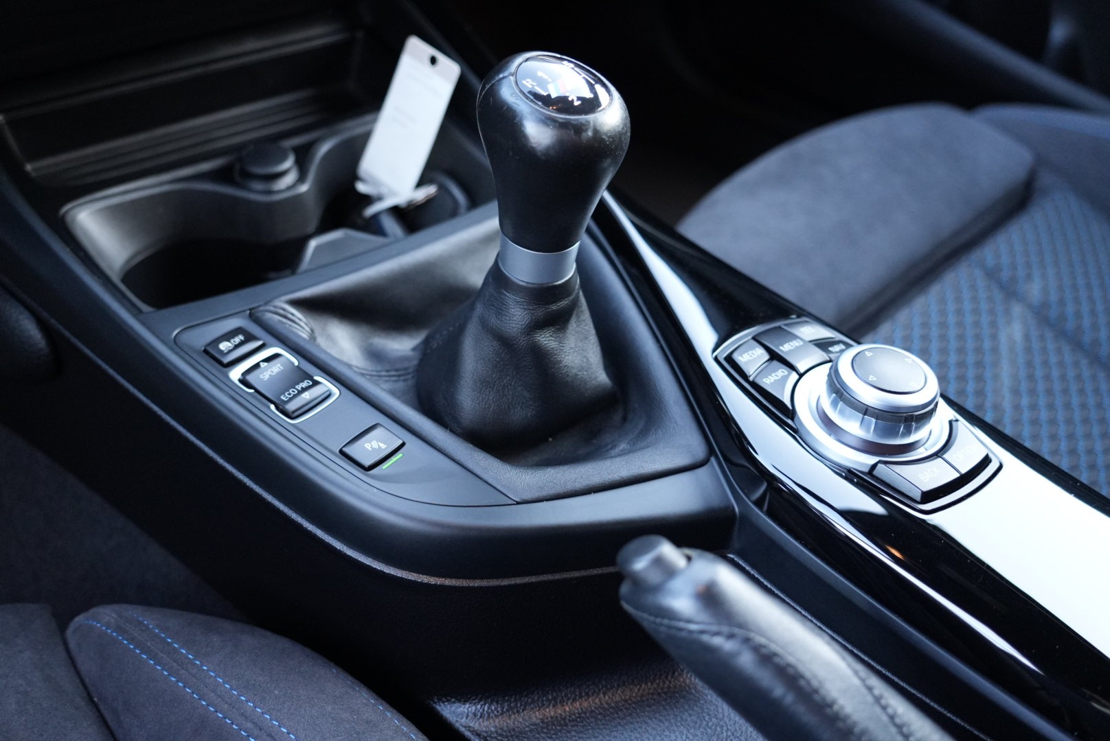 BMW 118i M Sport (CH)-image-15