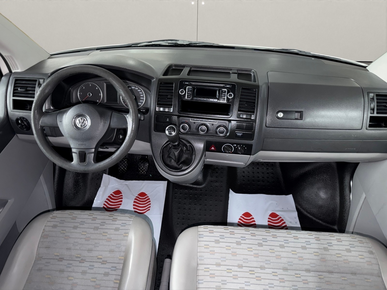 VW T5 2.0 TDI 4Motion, 140 PS ( Mit Sortimo Regale )-image-10