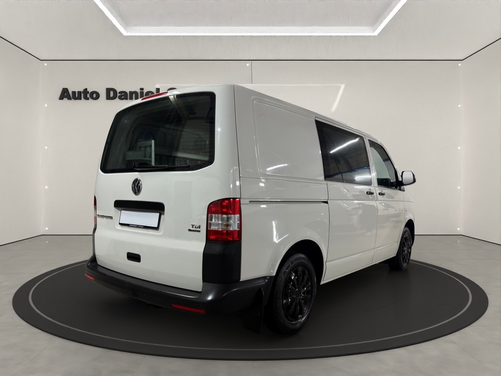 VW T5 2.0 TDI 4Motion, 140 PS ( Mit Sortimo Regale )-image-4