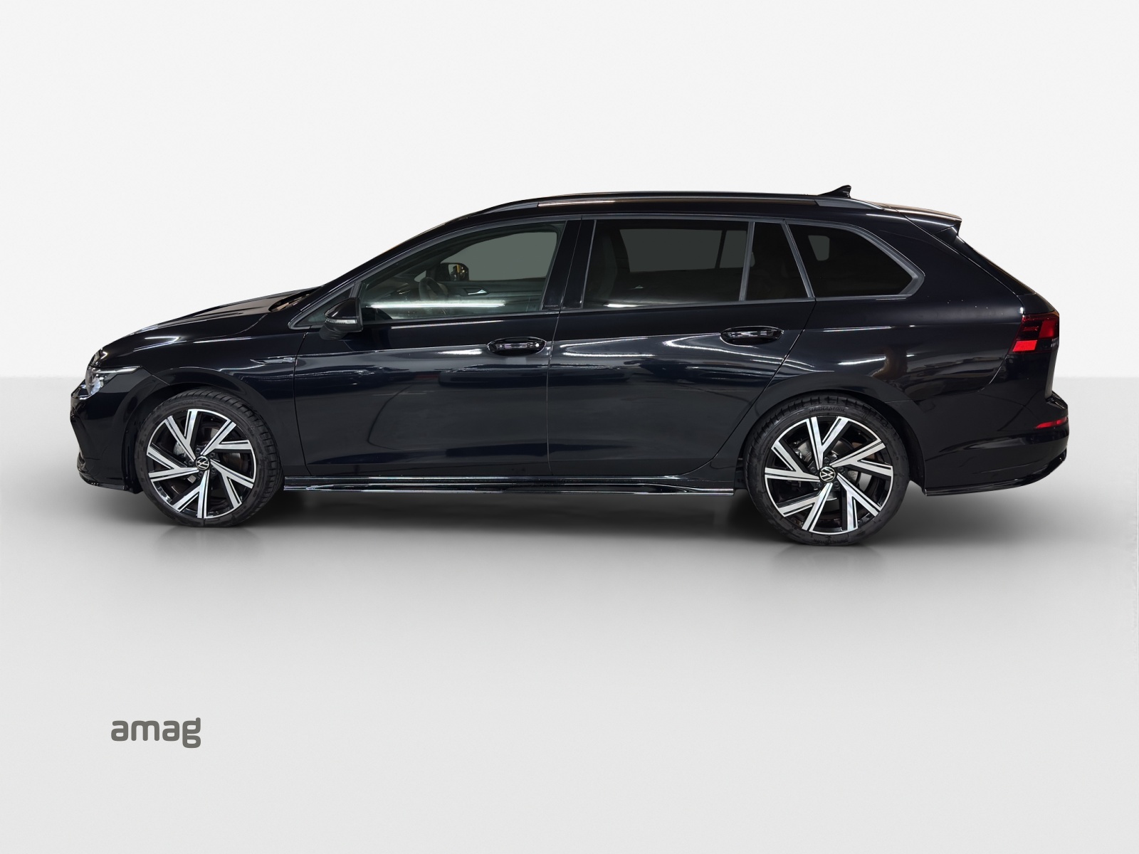 VW Golf Variant 1.5 eTSI mHEV R-Line-image-1