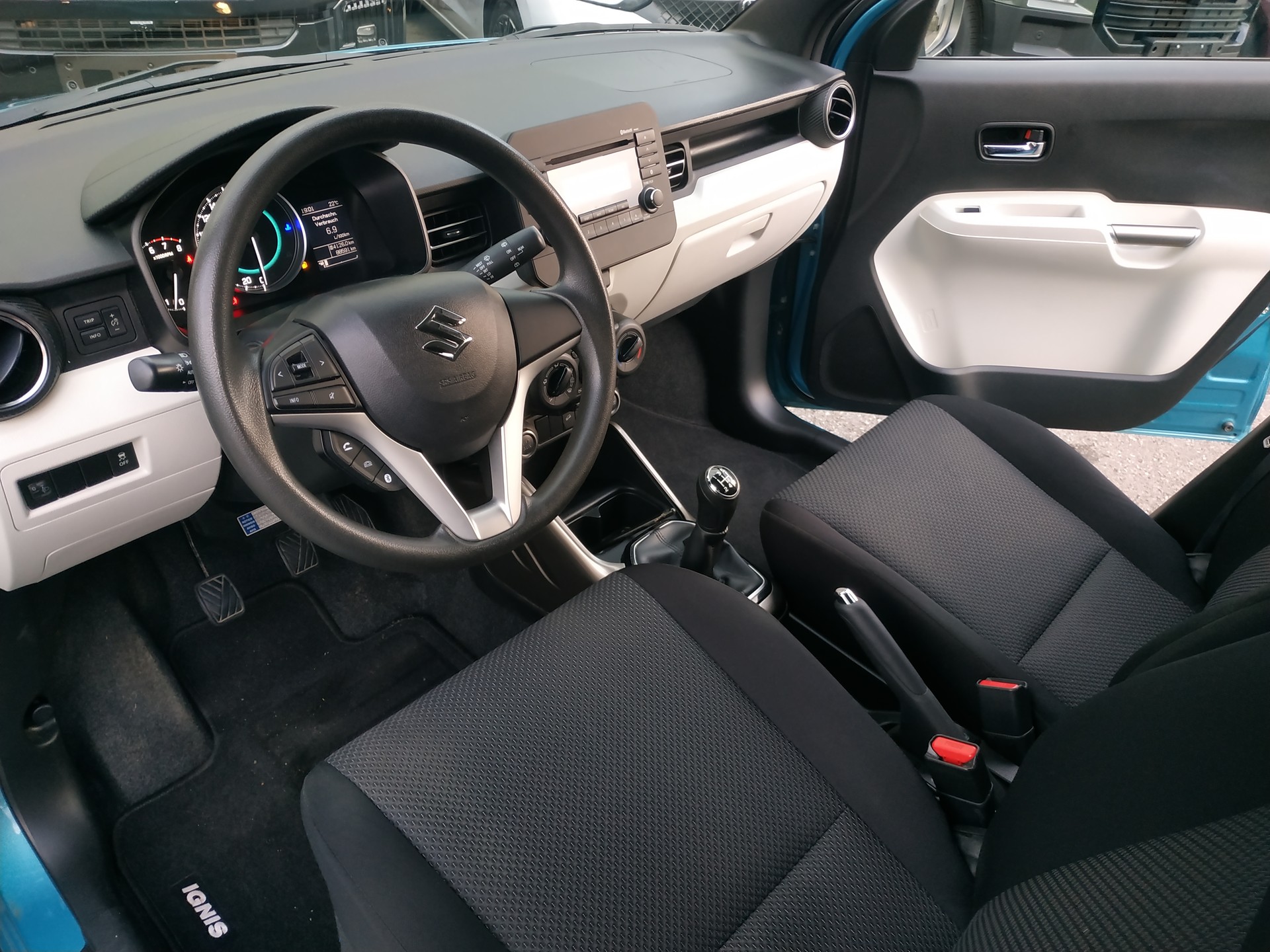 SUZUKI Ignis 1.2i Compact+ 4x4-image-10