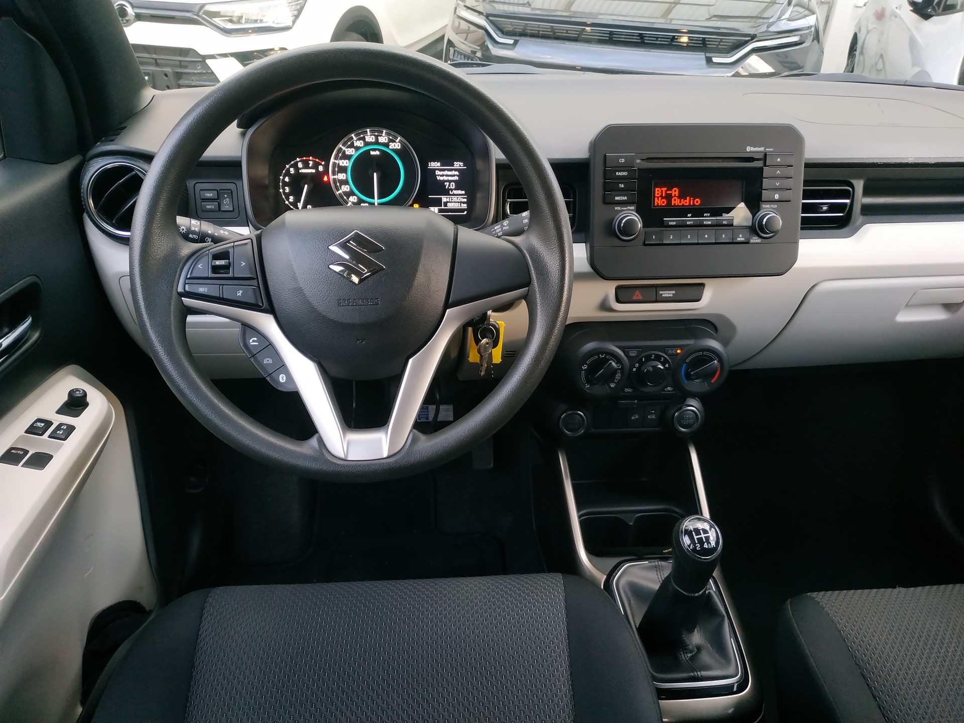 SUZUKI Ignis 1.2i Compact+ 4x4-image-13