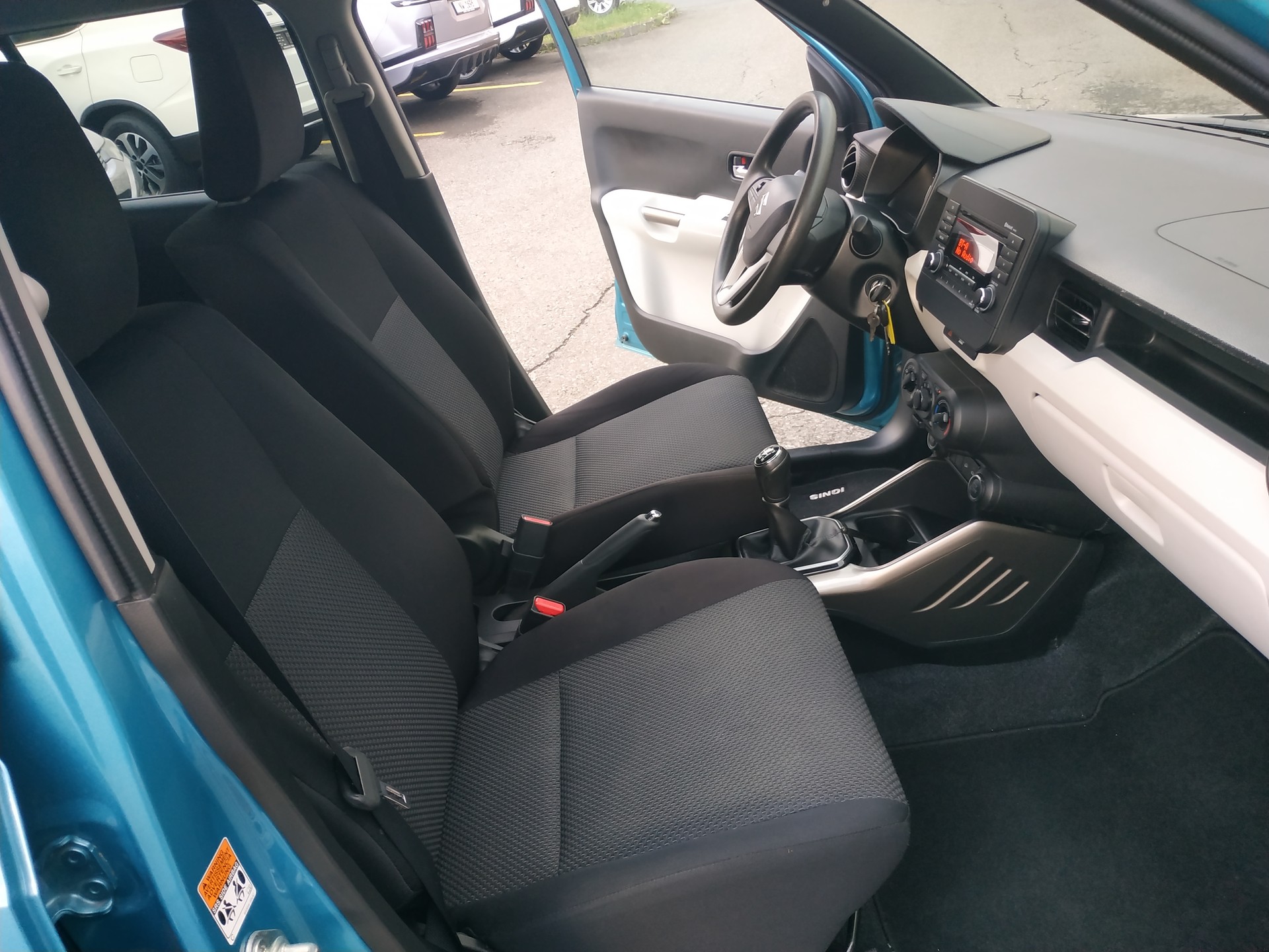 SUZUKI Ignis 1.2i Compact+ 4x4-image-14