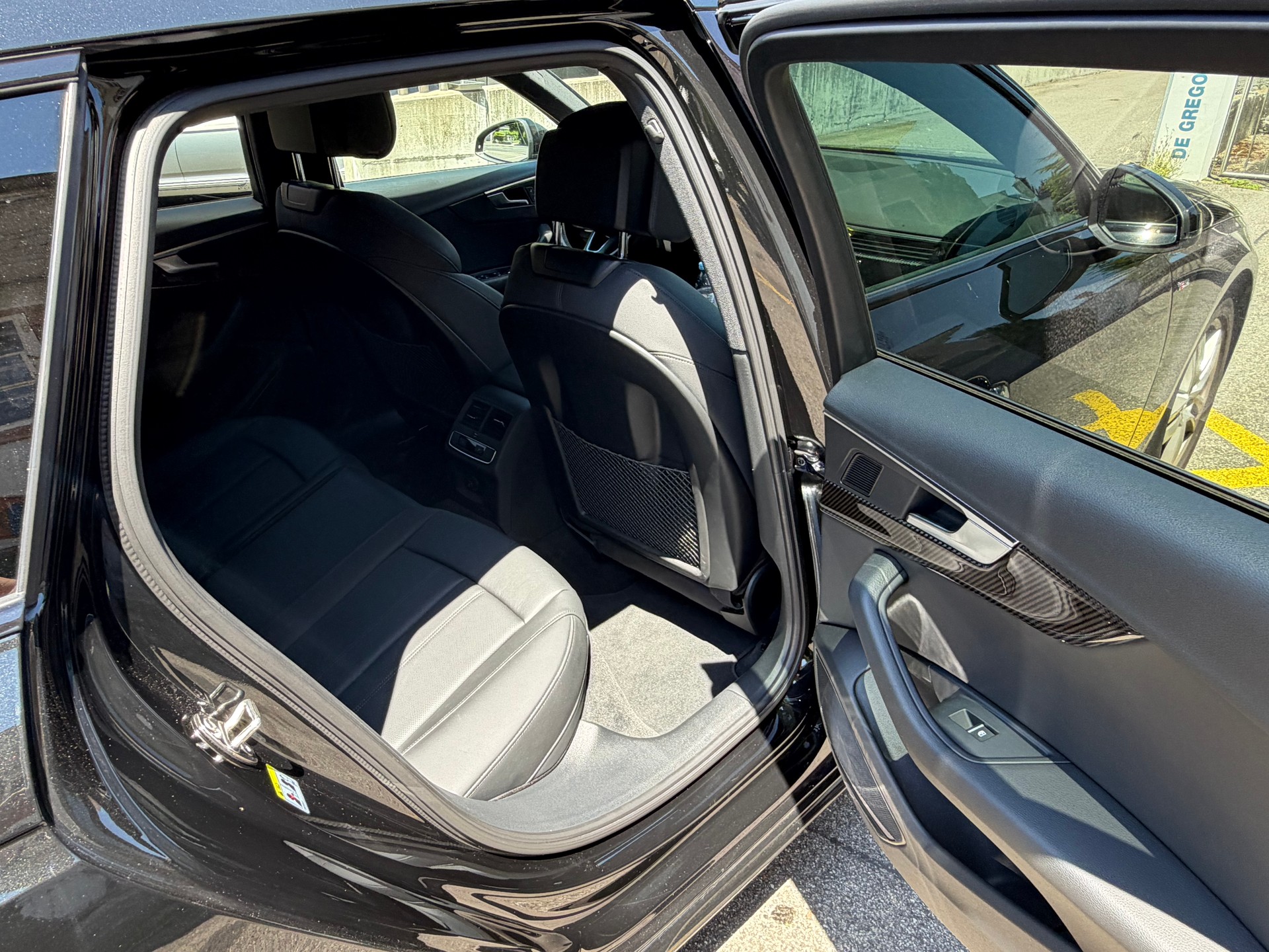 AUDI A4 Avant 40 TDI advanced Attraction quattro S-tronic-image-9