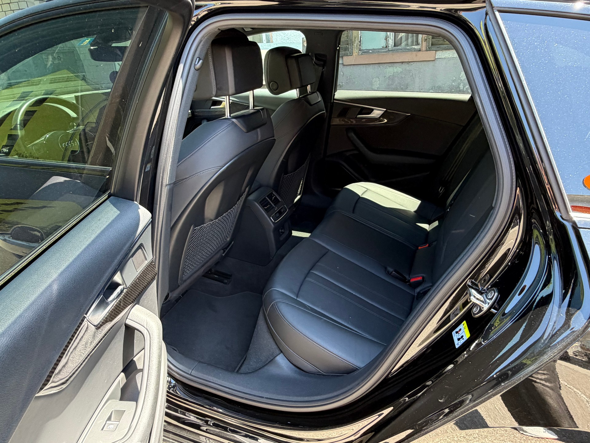 AUDI A4 Avant 40 TDI advanced Attraction quattro S-tronic-image-7