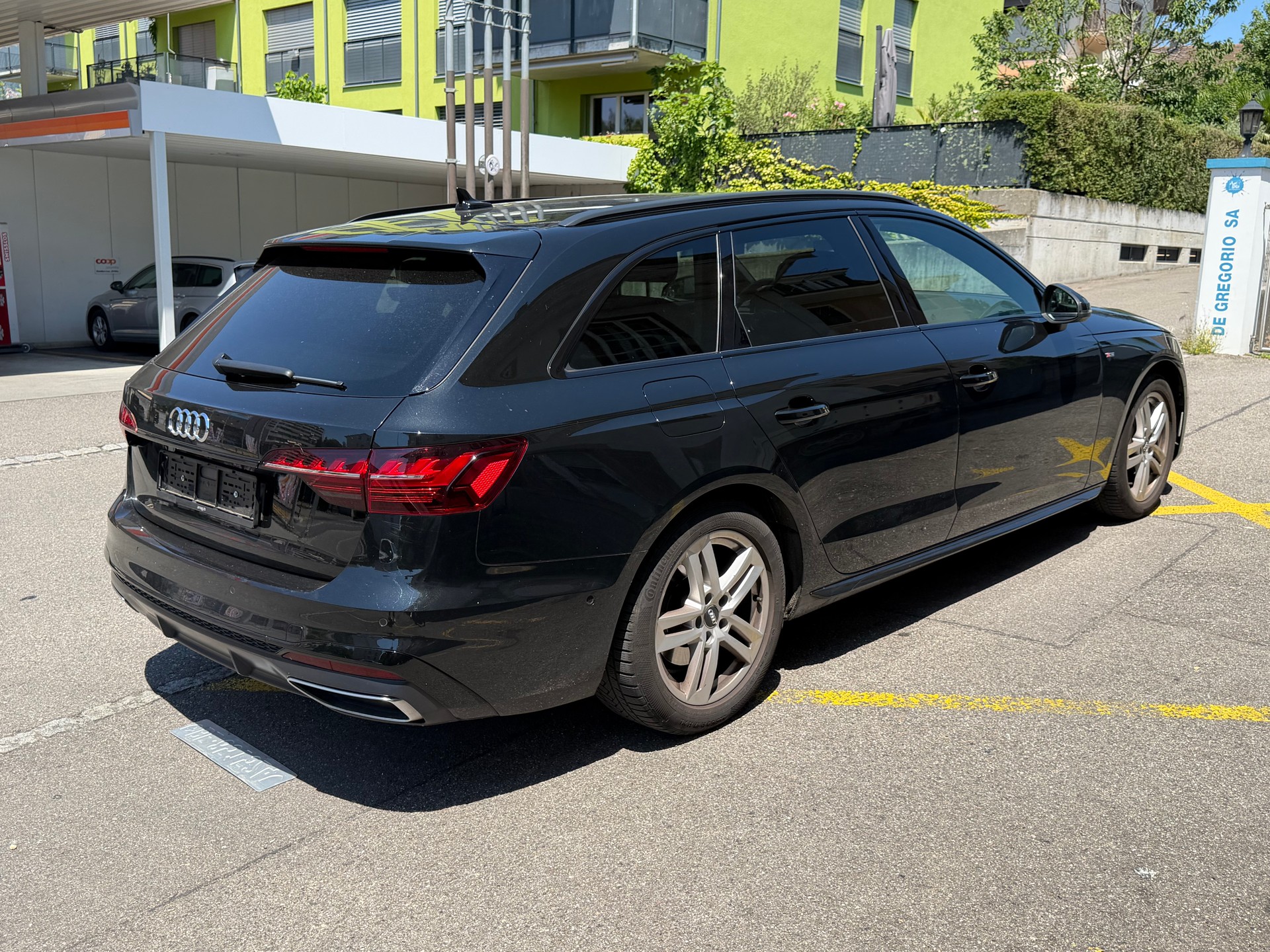 AUDI A4 Avant 40 TDI advanced Attraction quattro S-tronic-image-5