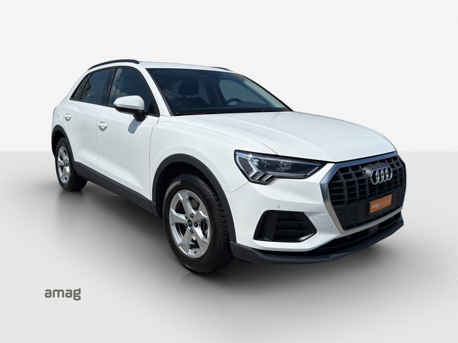 AUDI Q3 35 TFSI Attraction S-tronic-image-5