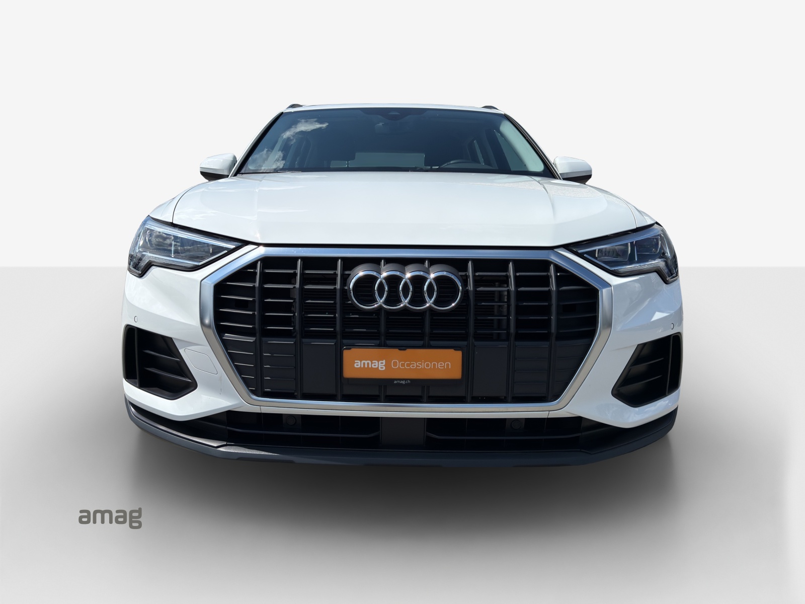 AUDI Q3 35 TFSI Attraction S-tronic-image-6