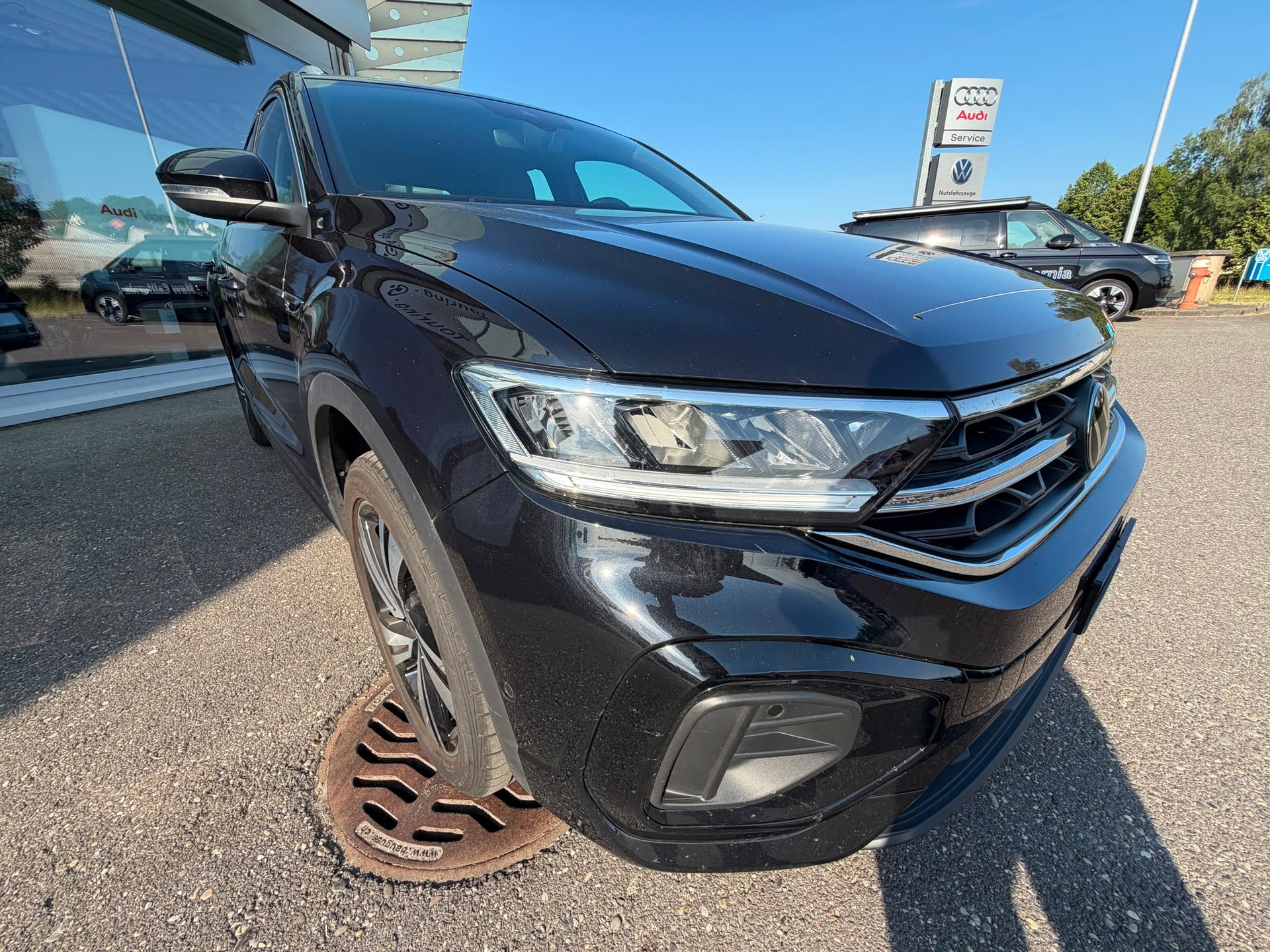 VW T-Roc 2.0 TSI R-Line DSG 4Motion-image-8