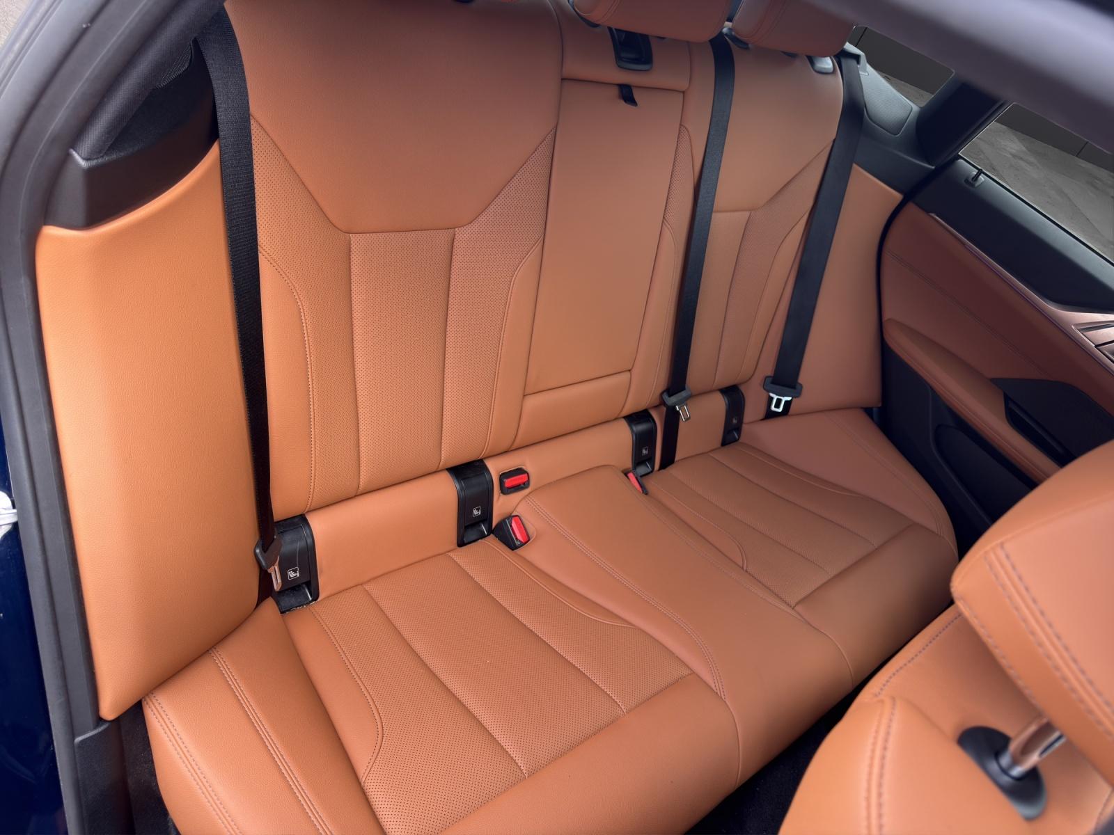 BMW i4 M50-image-16