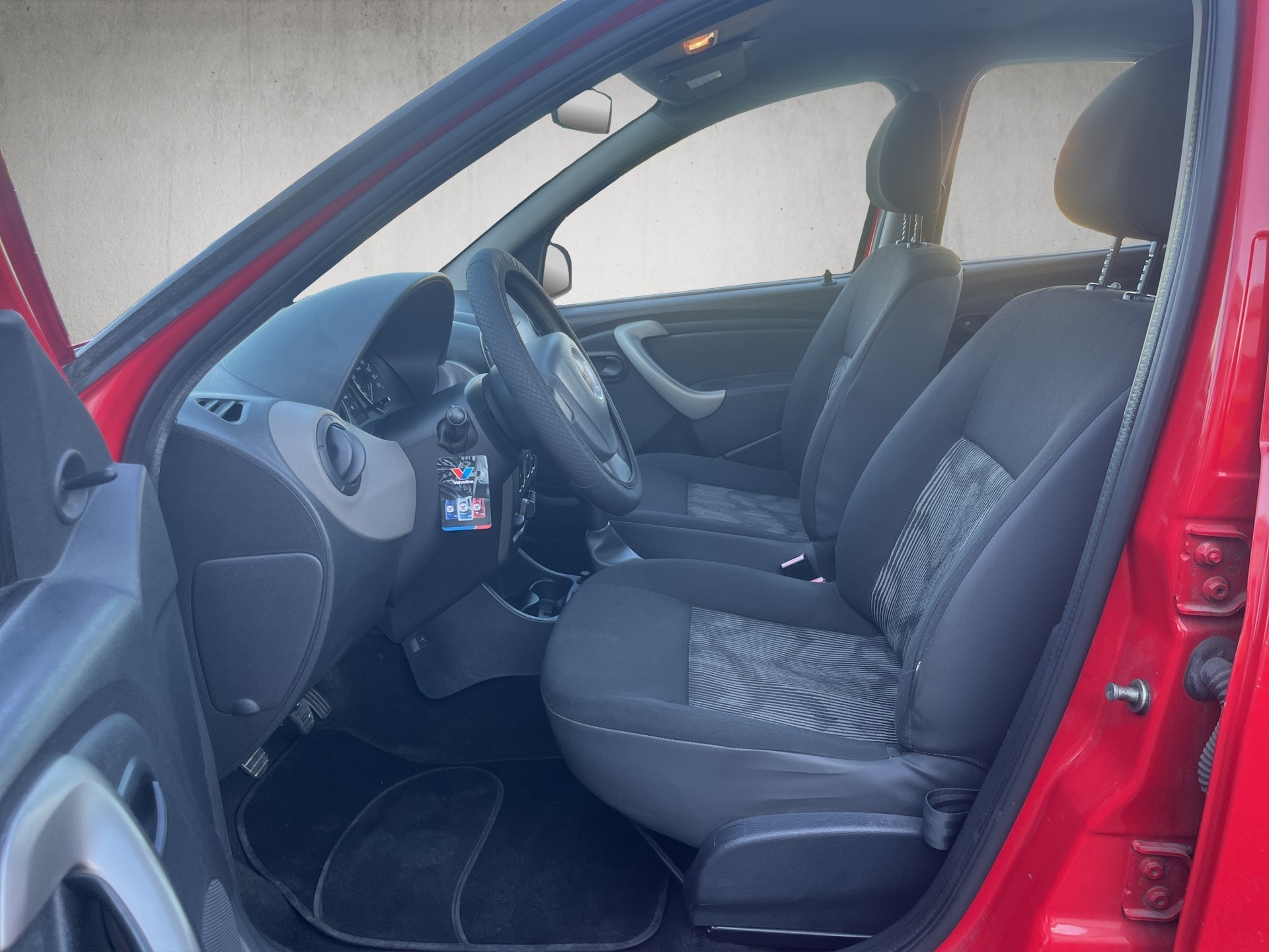 DACIA Sandero 1.2 Ambiance-image-10