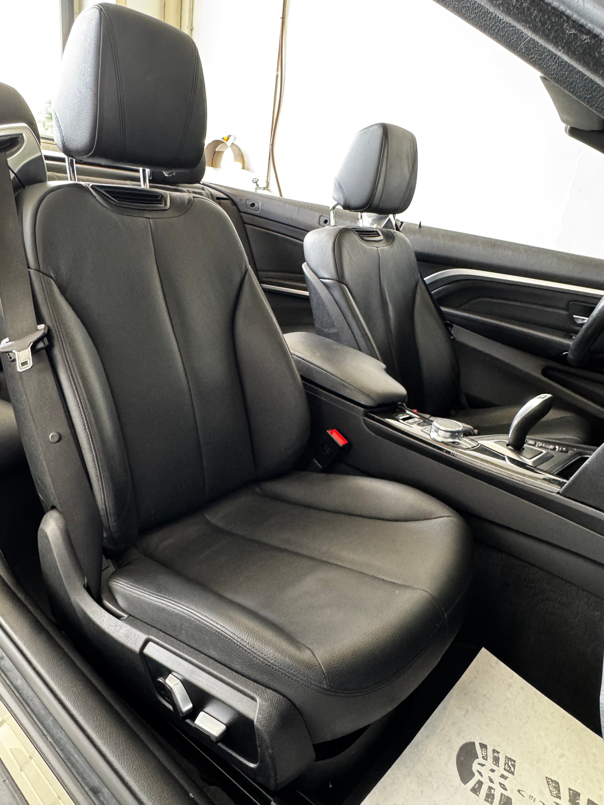 BMW 420d Cabriolet Luxury Line Steptronic-image-29
