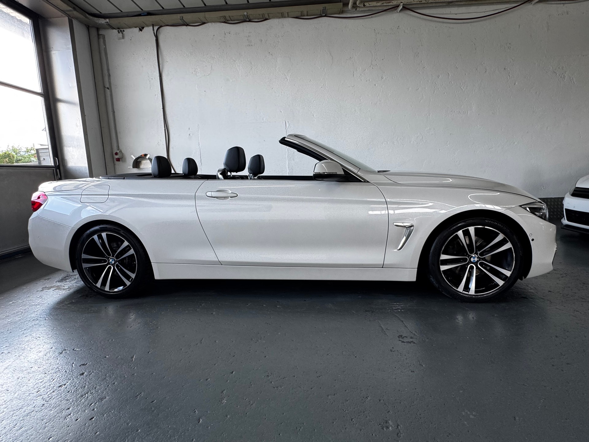 BMW 420d Cabriolet Luxury Line Steptronic-image-13