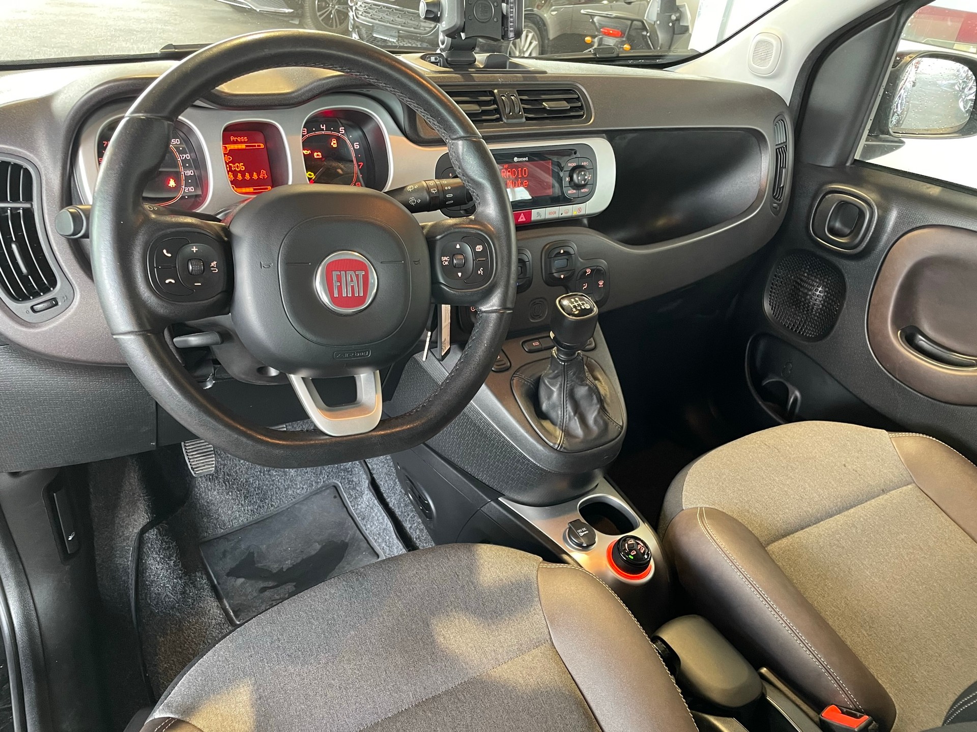 FIAT PANDA 0.9 T TwinAir 85 4x-image-2