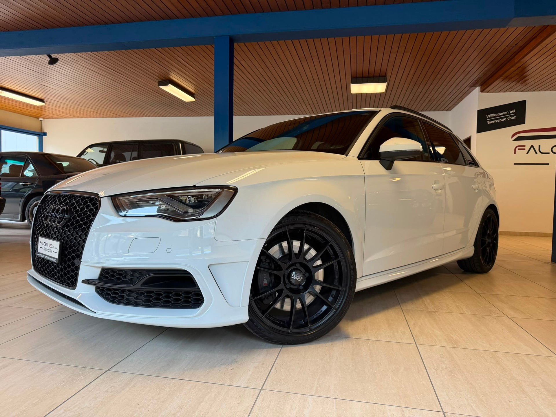 AUDI S3 Sportback 2.0 TFSI quattro S-tronic-image-4