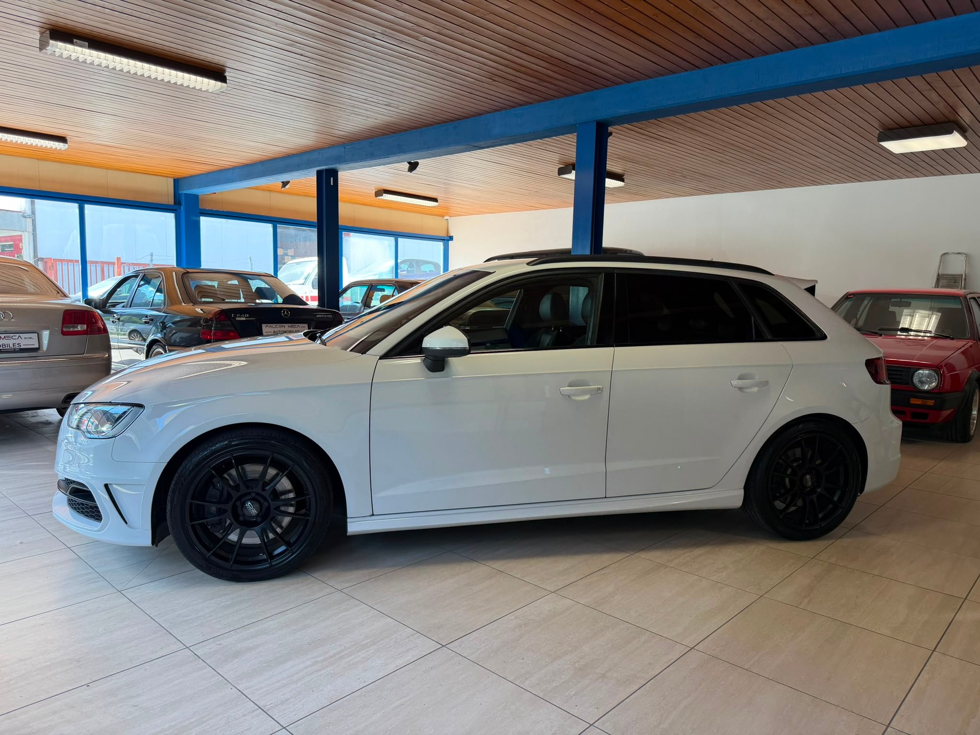 AUDI S3 Sportback 2.0 TFSI quattro S-tronic-image-6