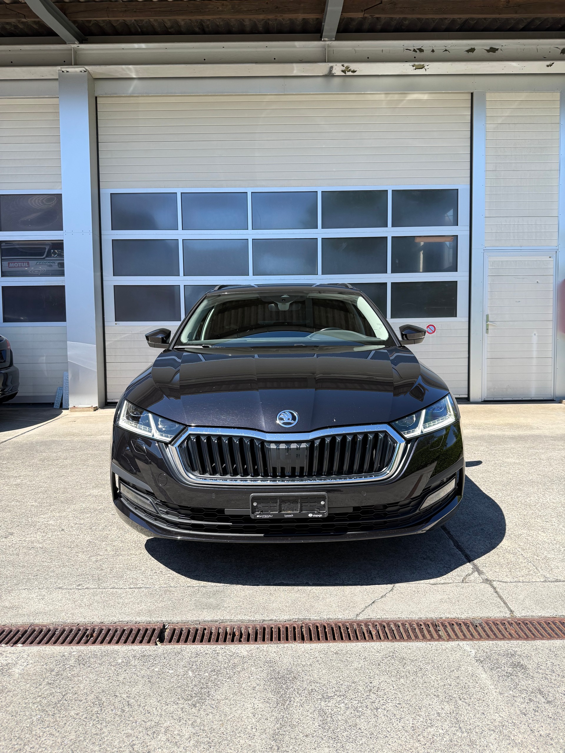 SKODA 2.0 TDI Ambition-image-2