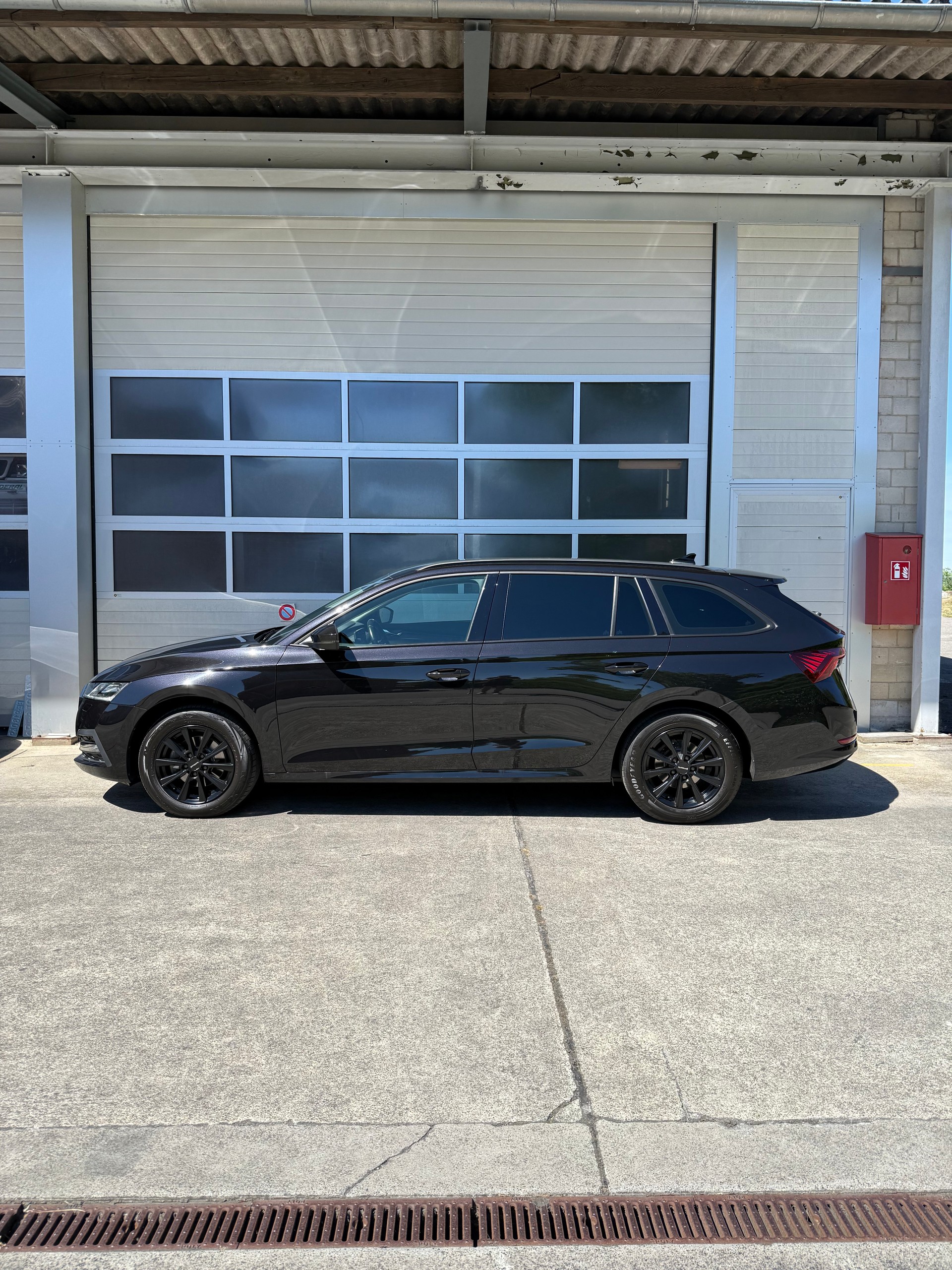 SKODA 2.0 TDI Ambition-image-0