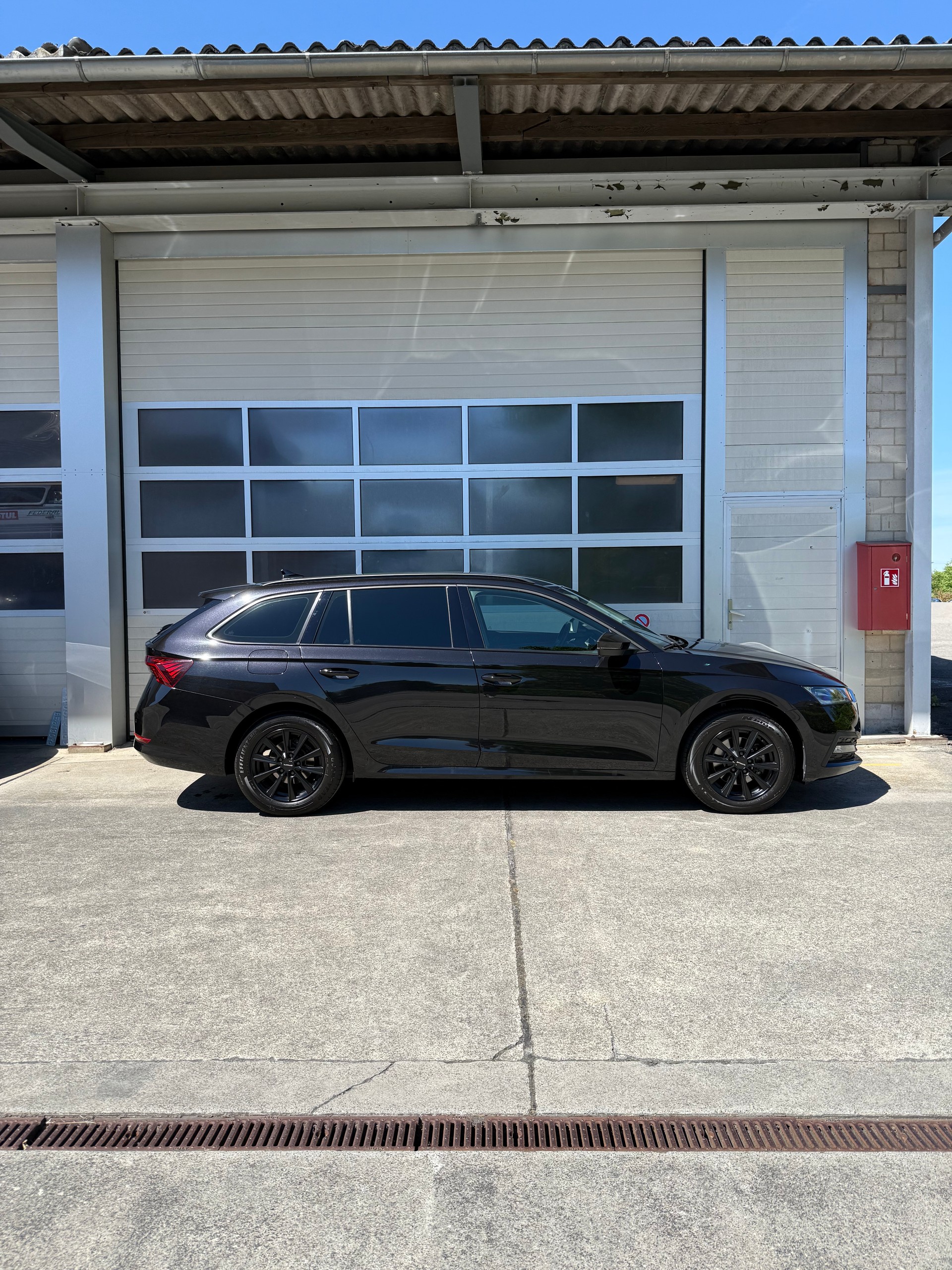 SKODA 2.0 TDI Ambition-image-1