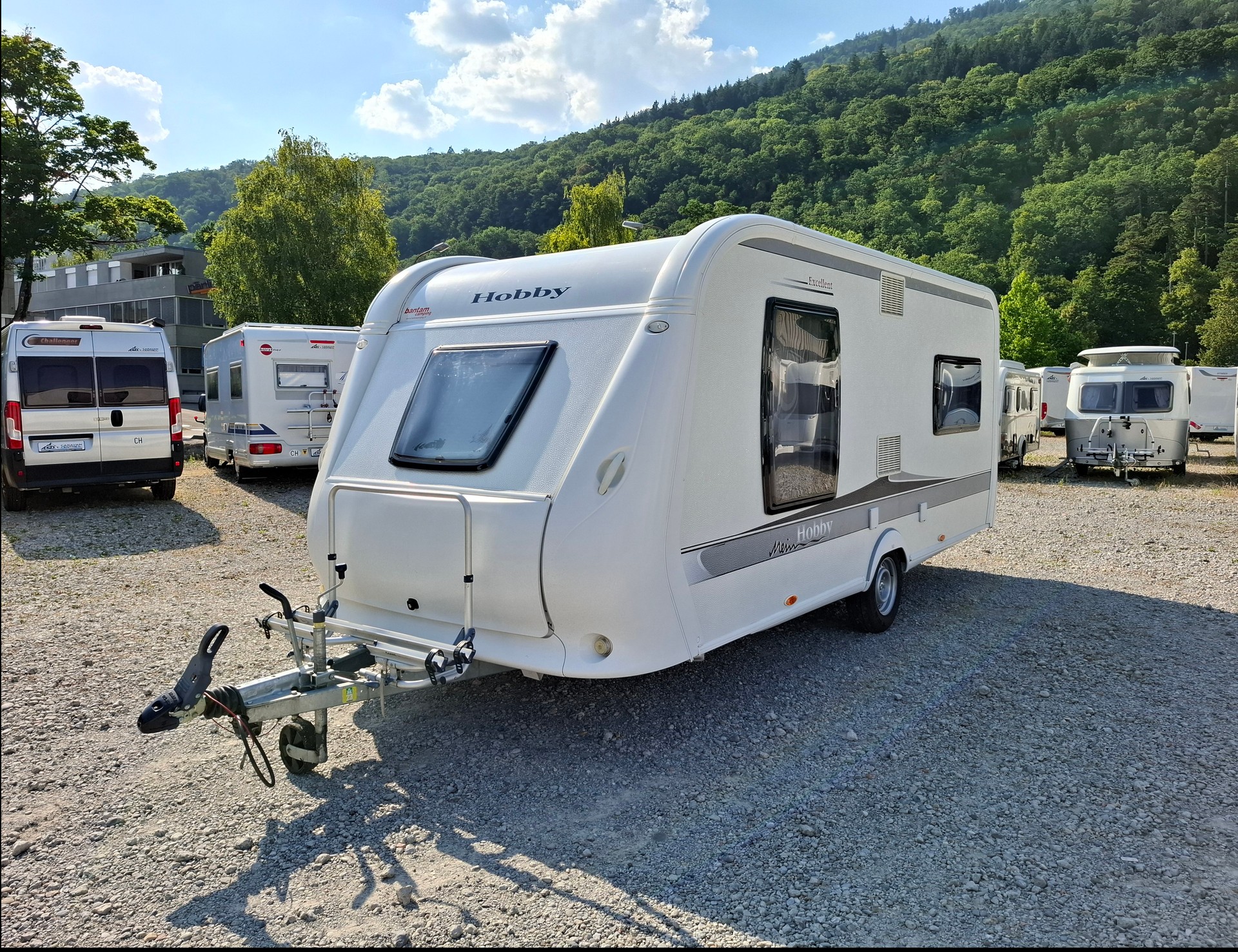 HOBBY excellent 490SFf - mit Queensbett-image-6
