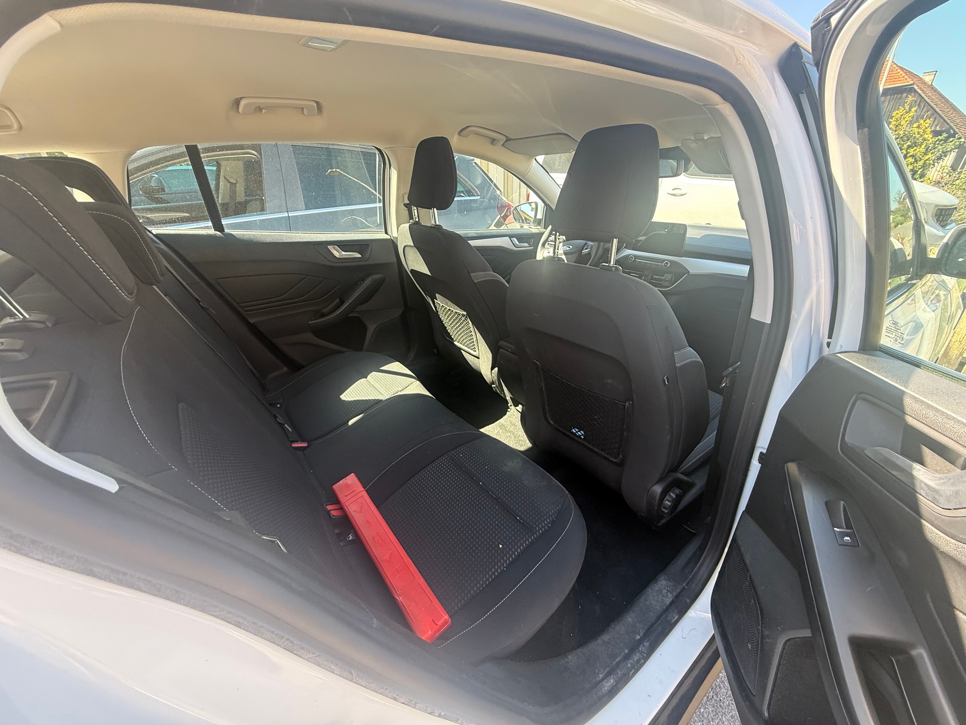 FORD Focus 1.5 TDCi Active-image-8