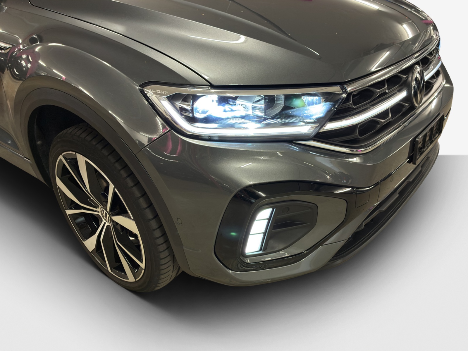 VW T-Roc 2.0 TSI R-Line DSG 4Motion-image-15