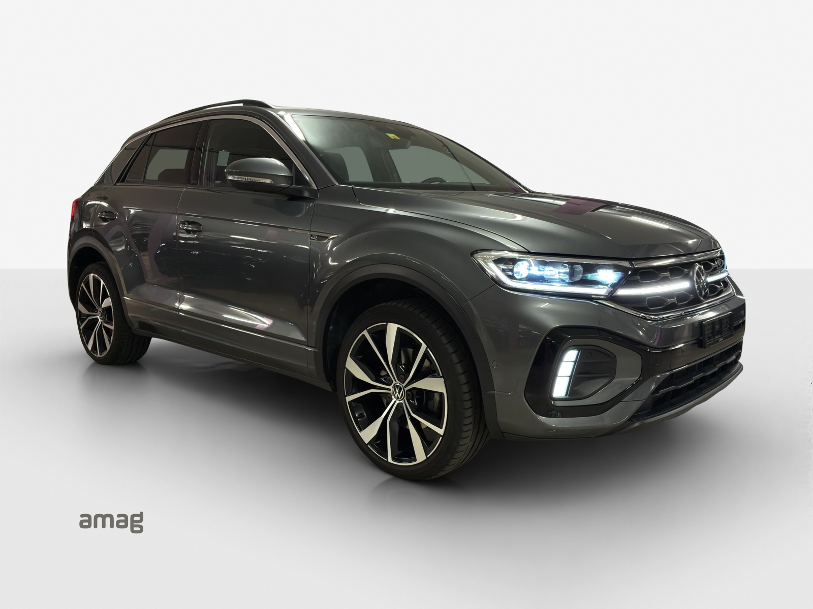 VW T-Roc 2.0 TSI R-Line DSG 4Motion-image-5