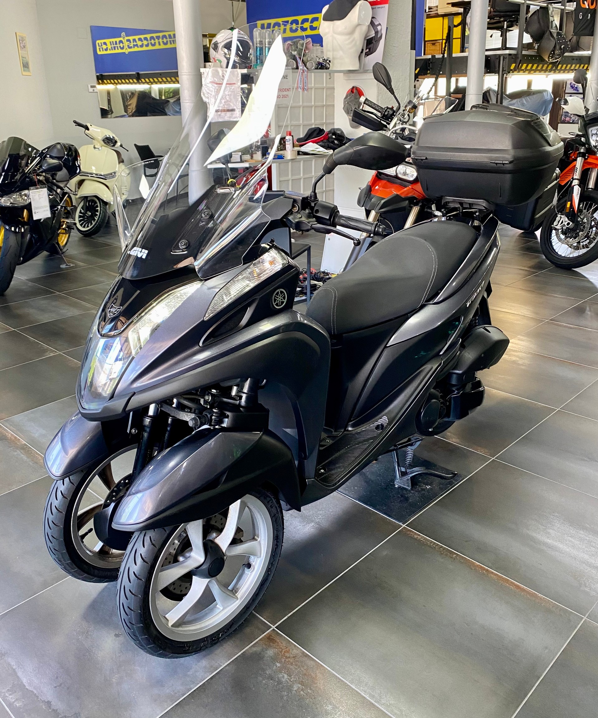 YAMAHA Tricity MW 125-image-2