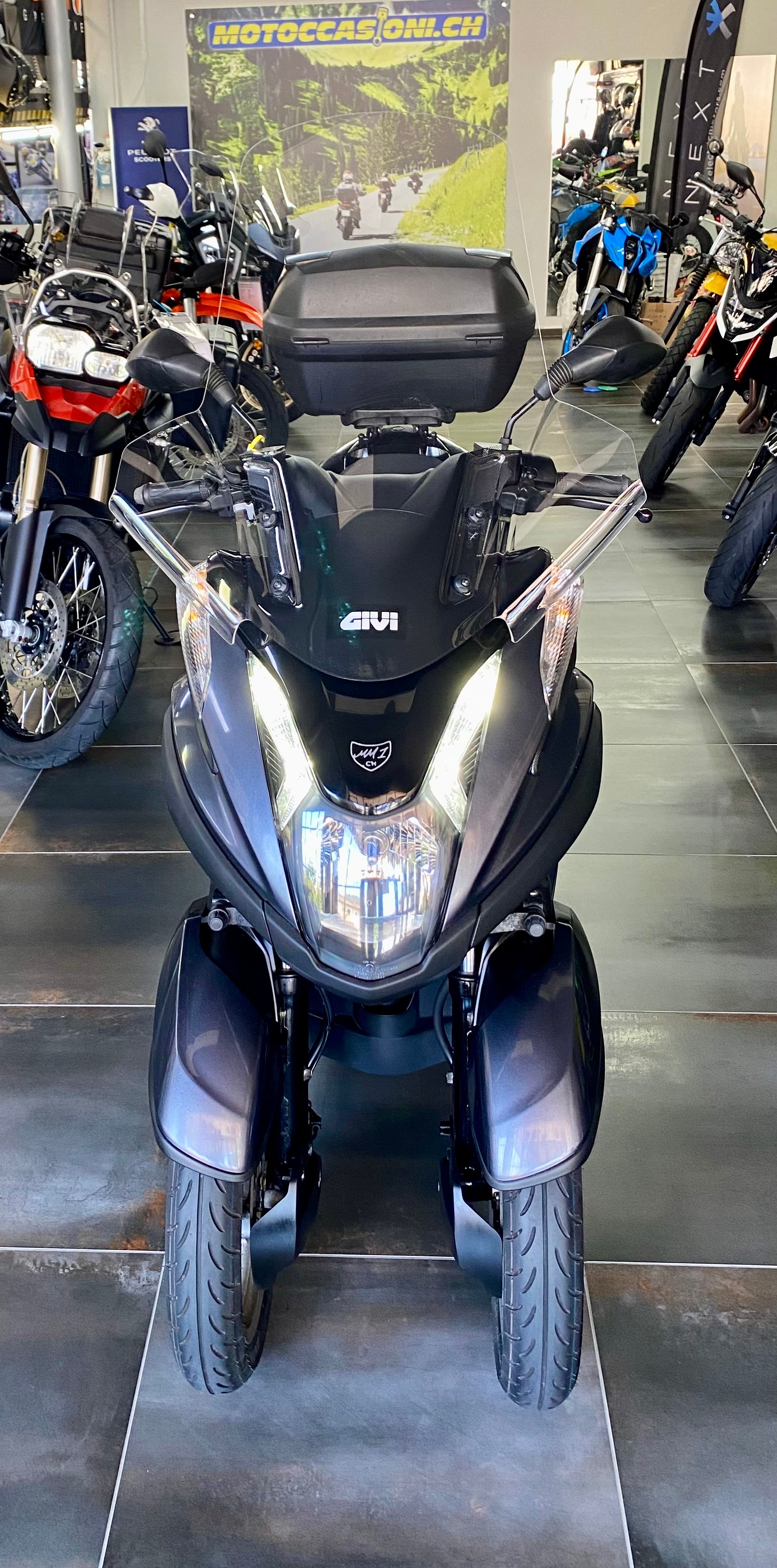 YAMAHA Tricity MW 125-image-1