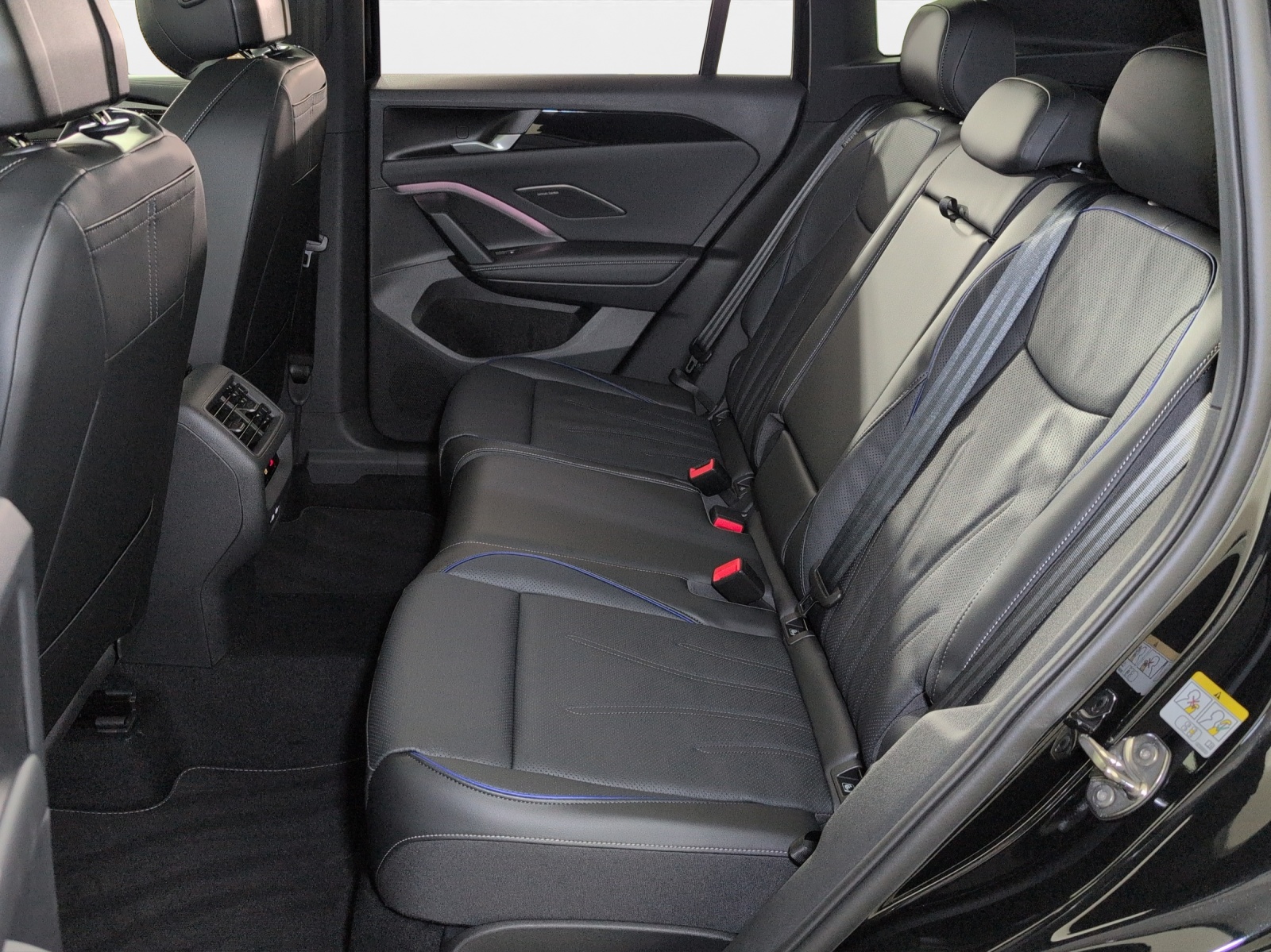 VW Tiguan 2.0 TSI United DSG 4Motion-image-8