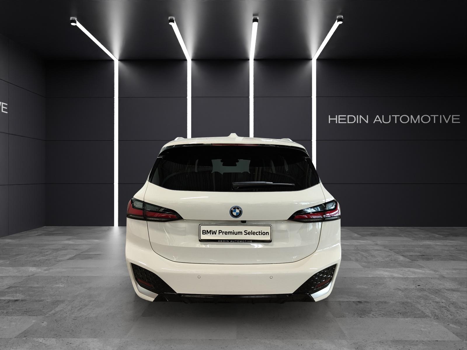BMW 230e xDrive paddles Active Tourer-image-4