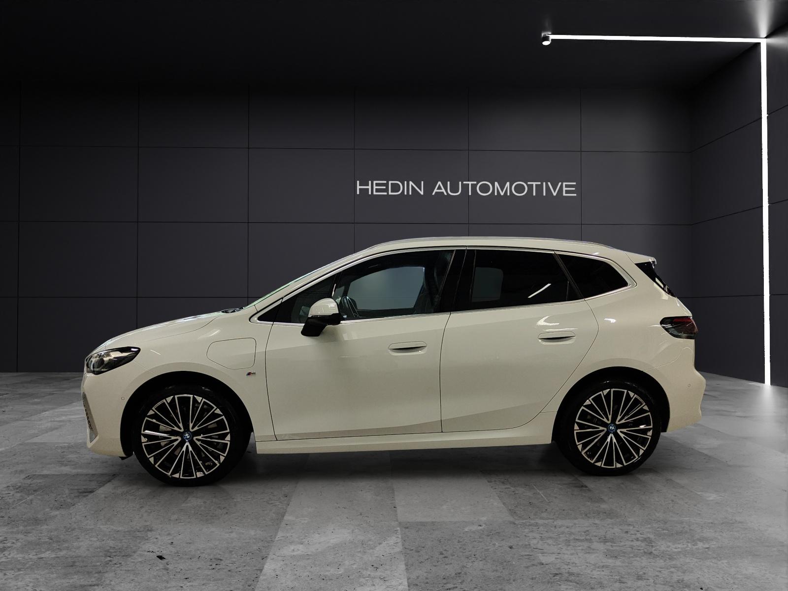 BMW 230e xDrive paddles Active Tourer-image-1