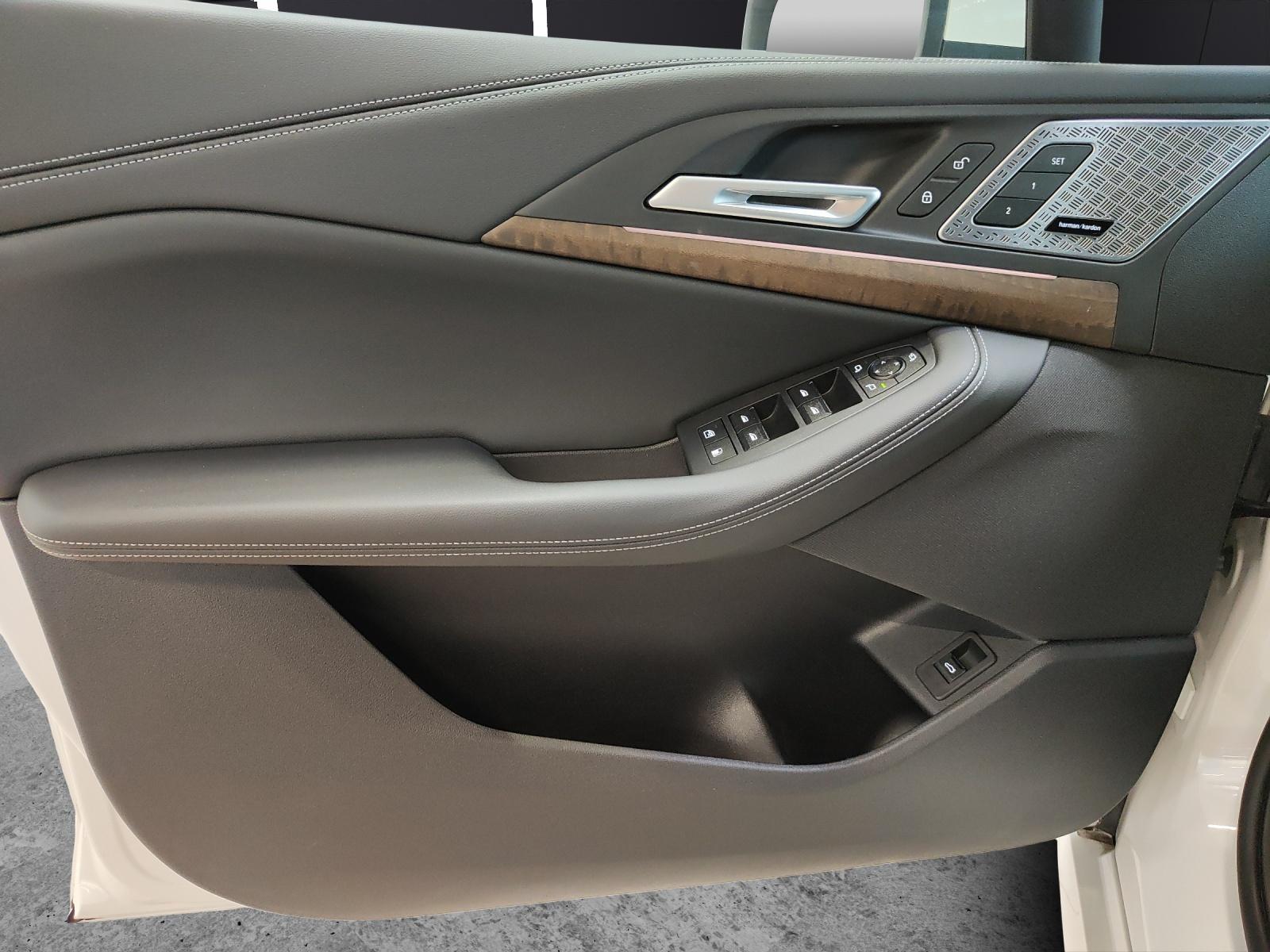 BMW 230e xDrive paddles Active Tourer-image-14