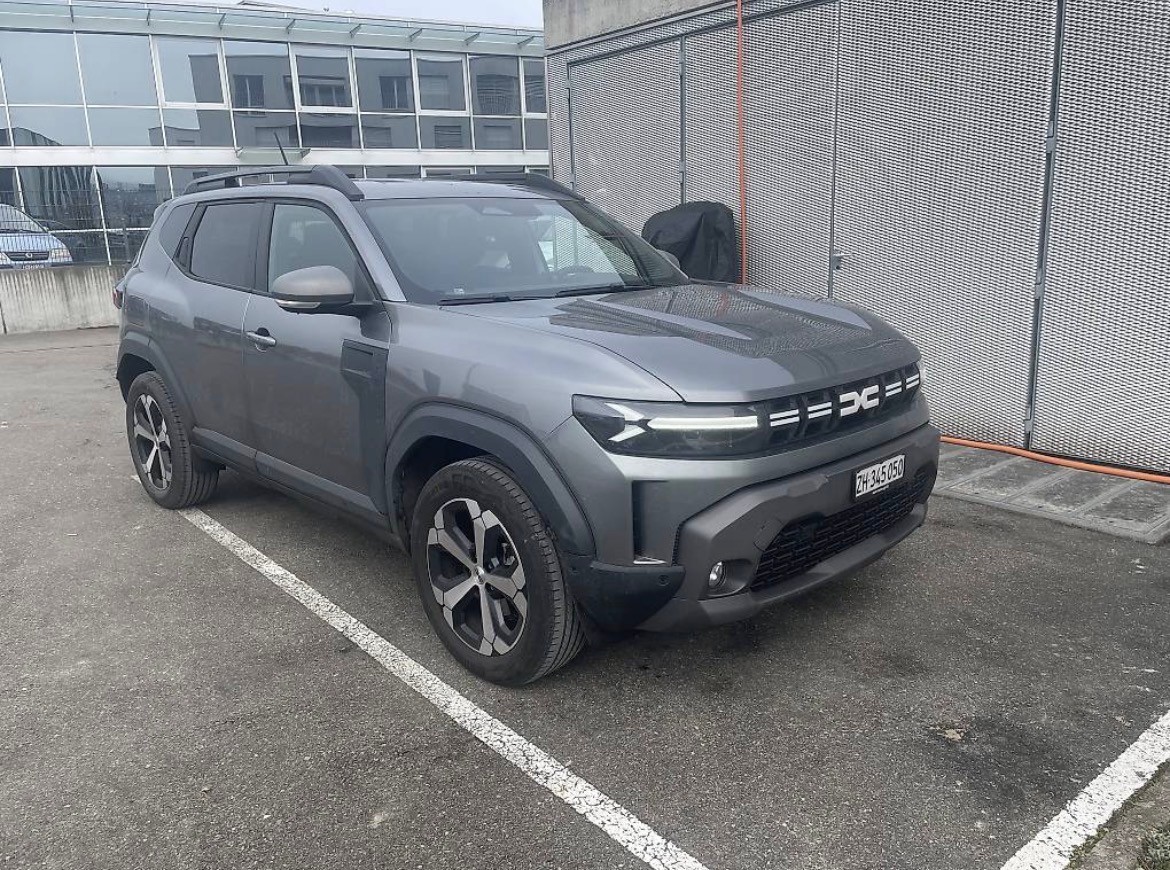 DACIA 1.6 Hybrid Journey-image-1