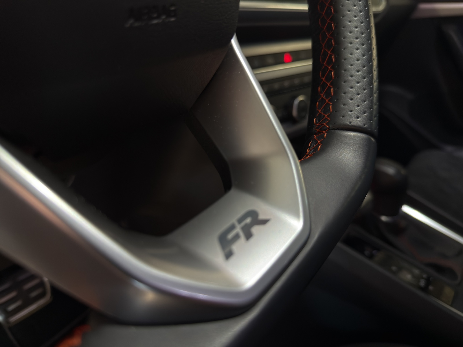 SEAT Ateca 2.0 TSI Hola FR 4Drive DSG-image-15