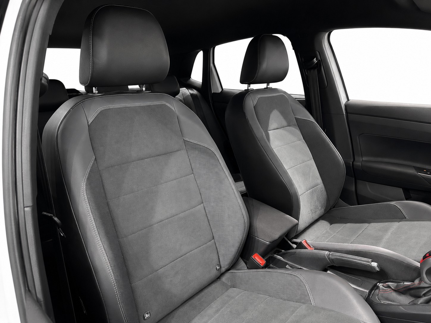 VW Polo 2.0 TSI GTI DSG-image-11