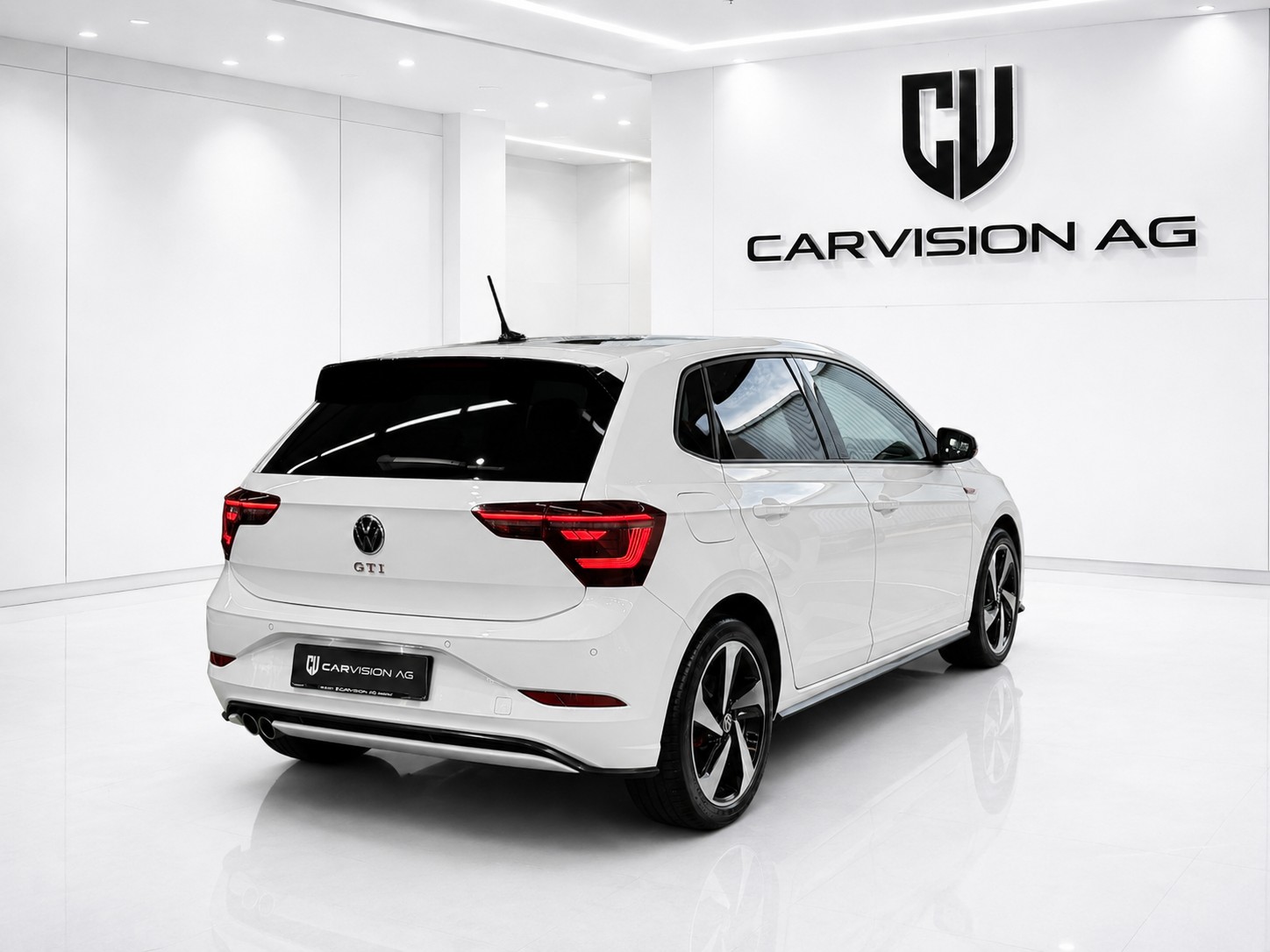 VW Polo 2.0 TSI GTI DSG-image-6