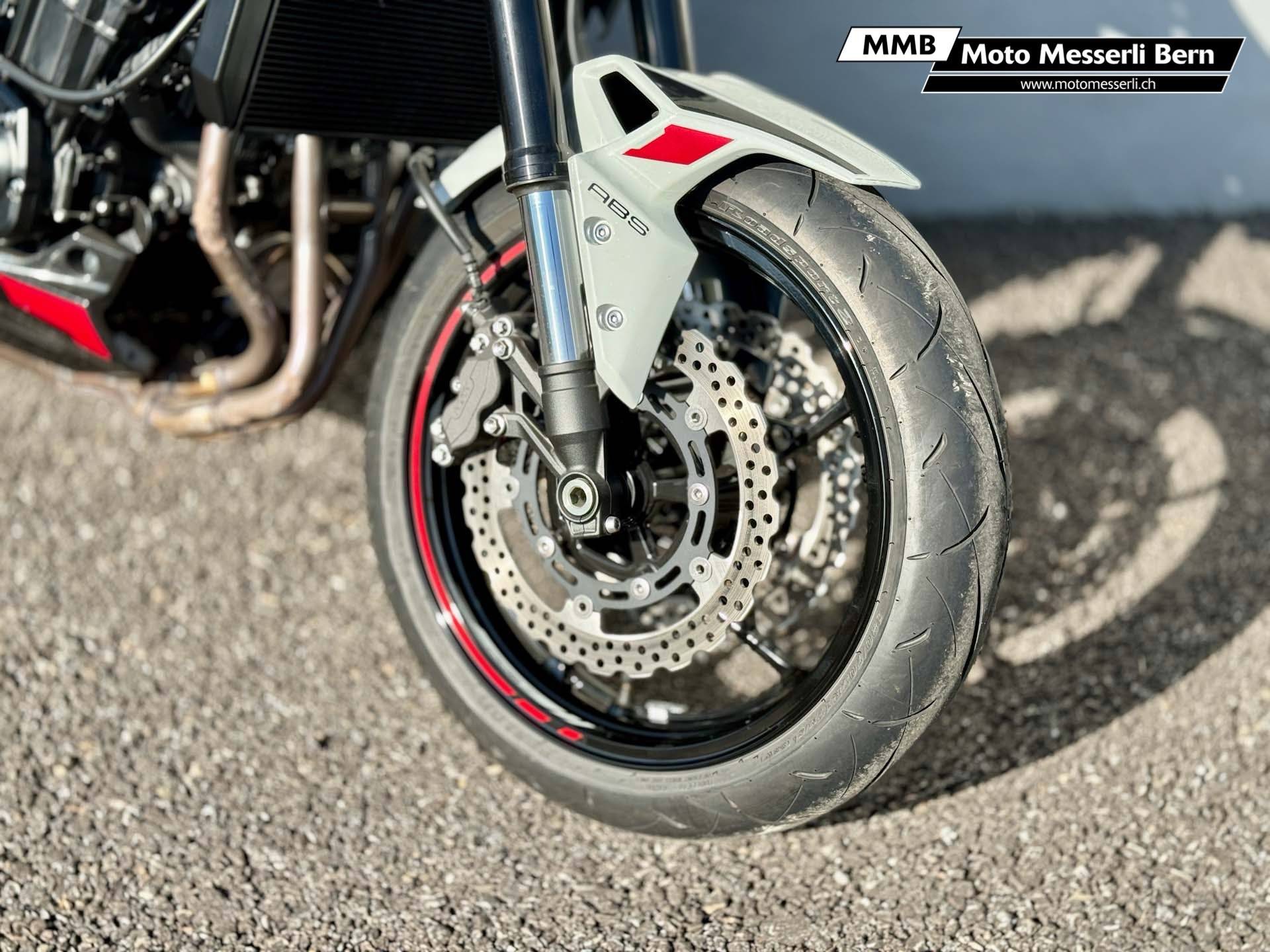 KAWASAKI Z 900 (70kW)-image-9