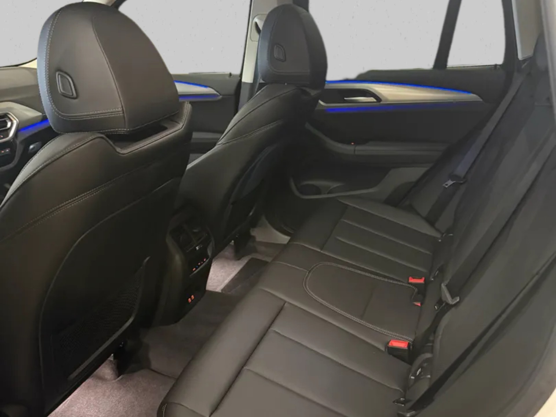 BMW X3 xDrive 48V 30d Steptronic-image-9