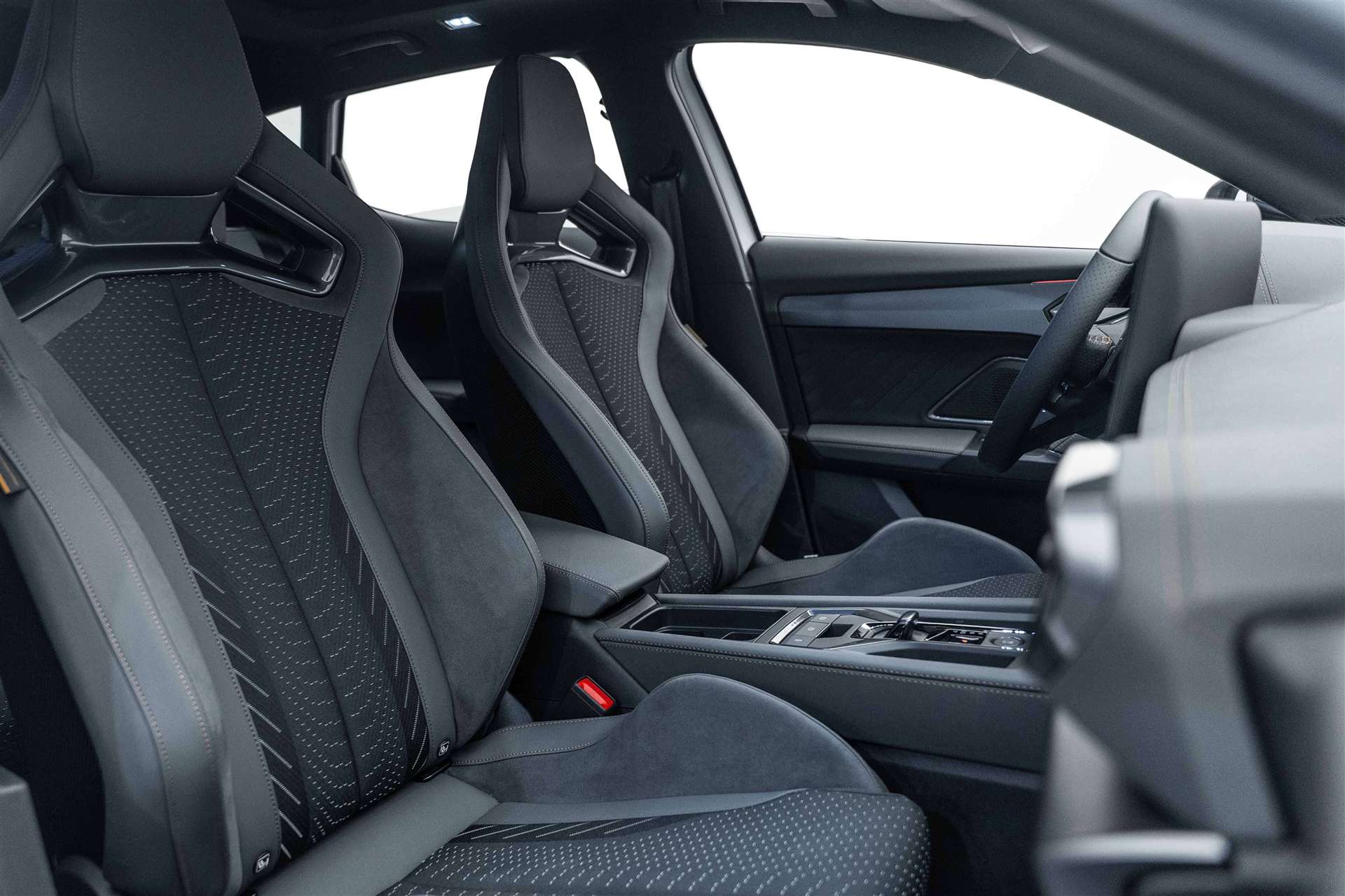 CUPRA Formentor 2.0 TSi Extreme 333PS 4Drive DSG-Automat-image-12