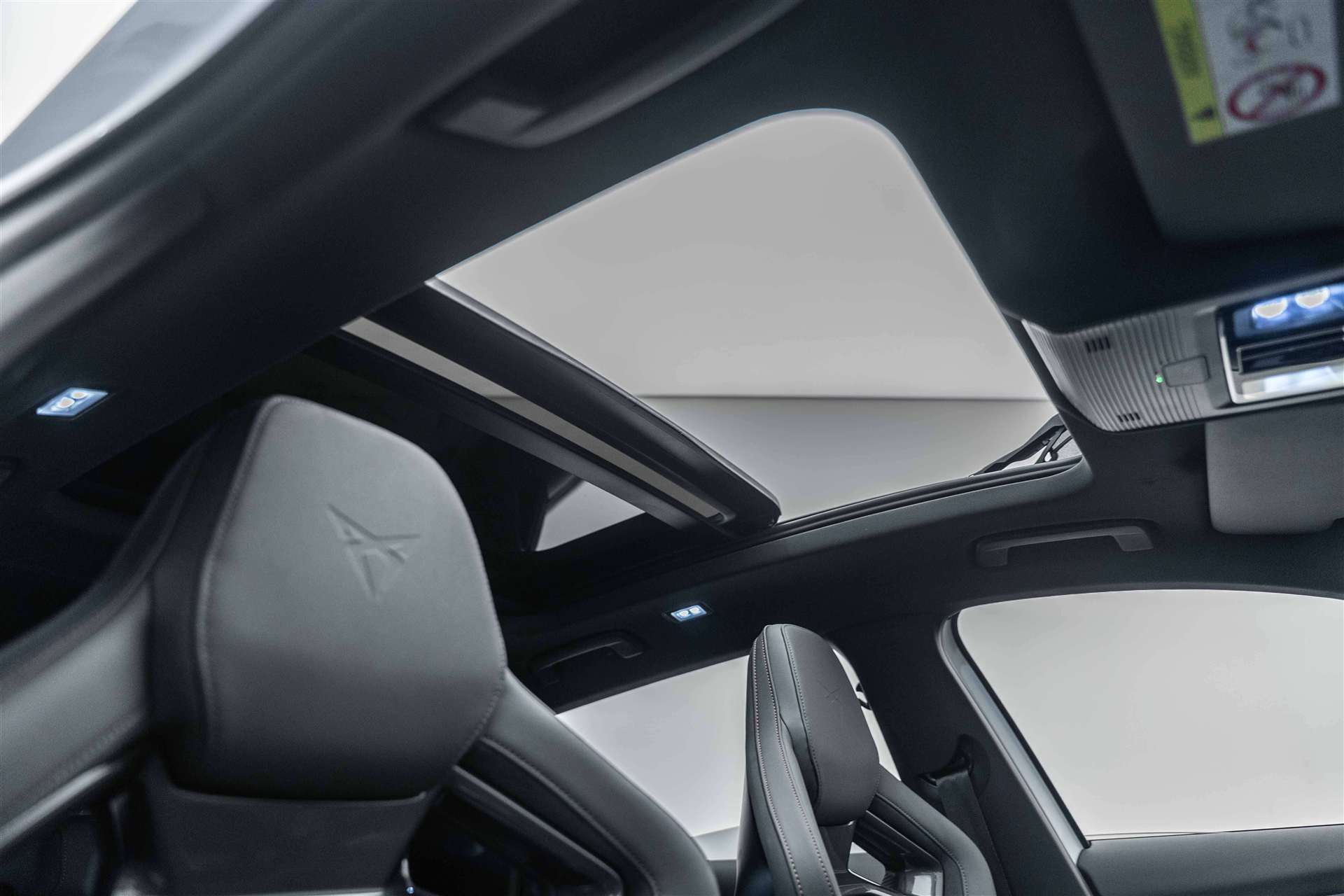 CUPRA Formentor 2.0 TSi Extreme 333PS 4Drive DSG-Automat-image-13