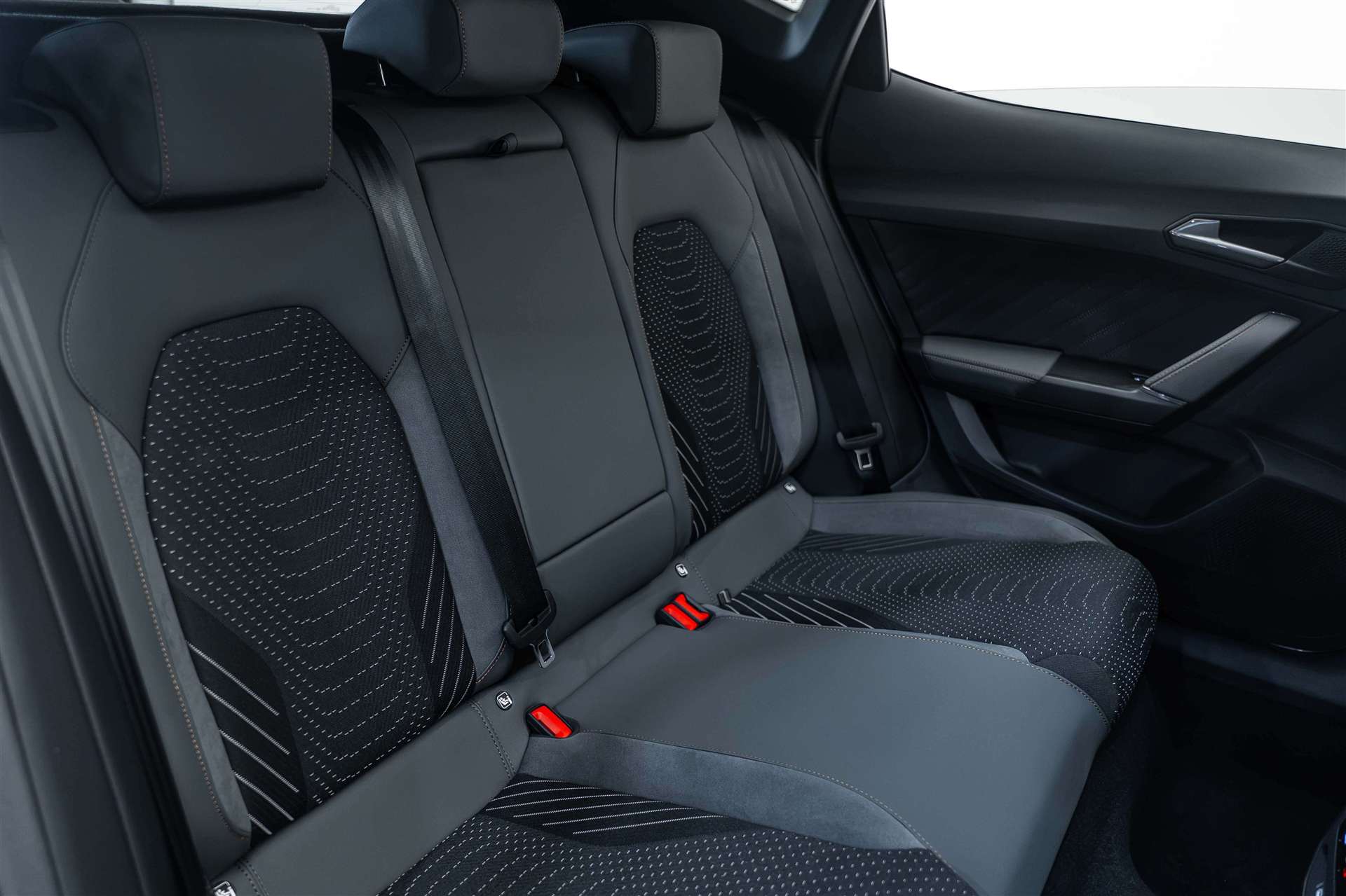 CUPRA Formentor 2.0 TSi Extreme 333PS 4Drive DSG-Automat-image-15