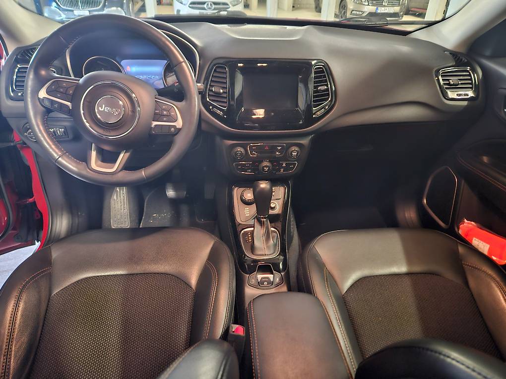 JEEP COMPASS-image-4