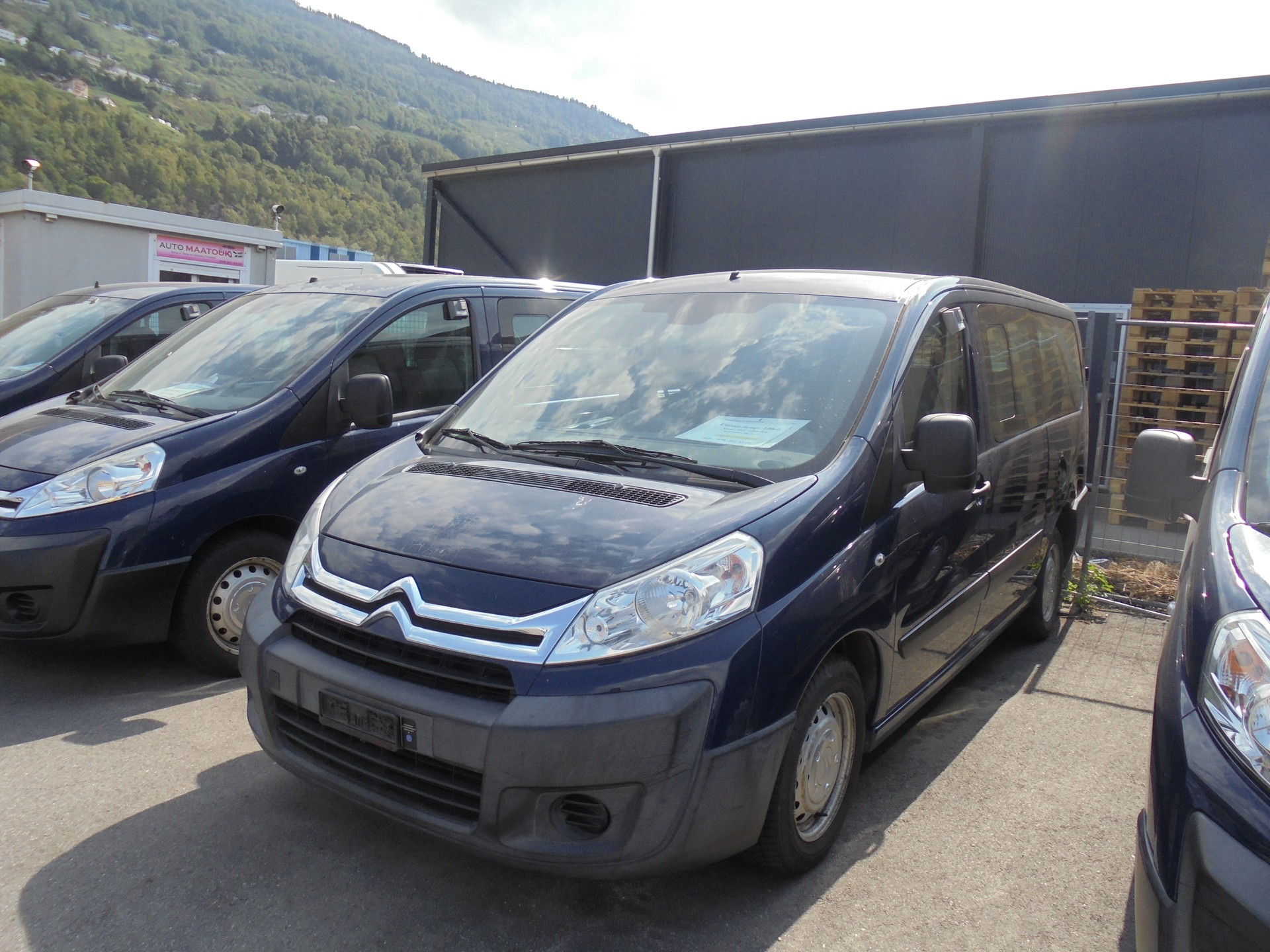 CITROEN Jumpy 2.0 HDi L2H1 Exclusive-image-2