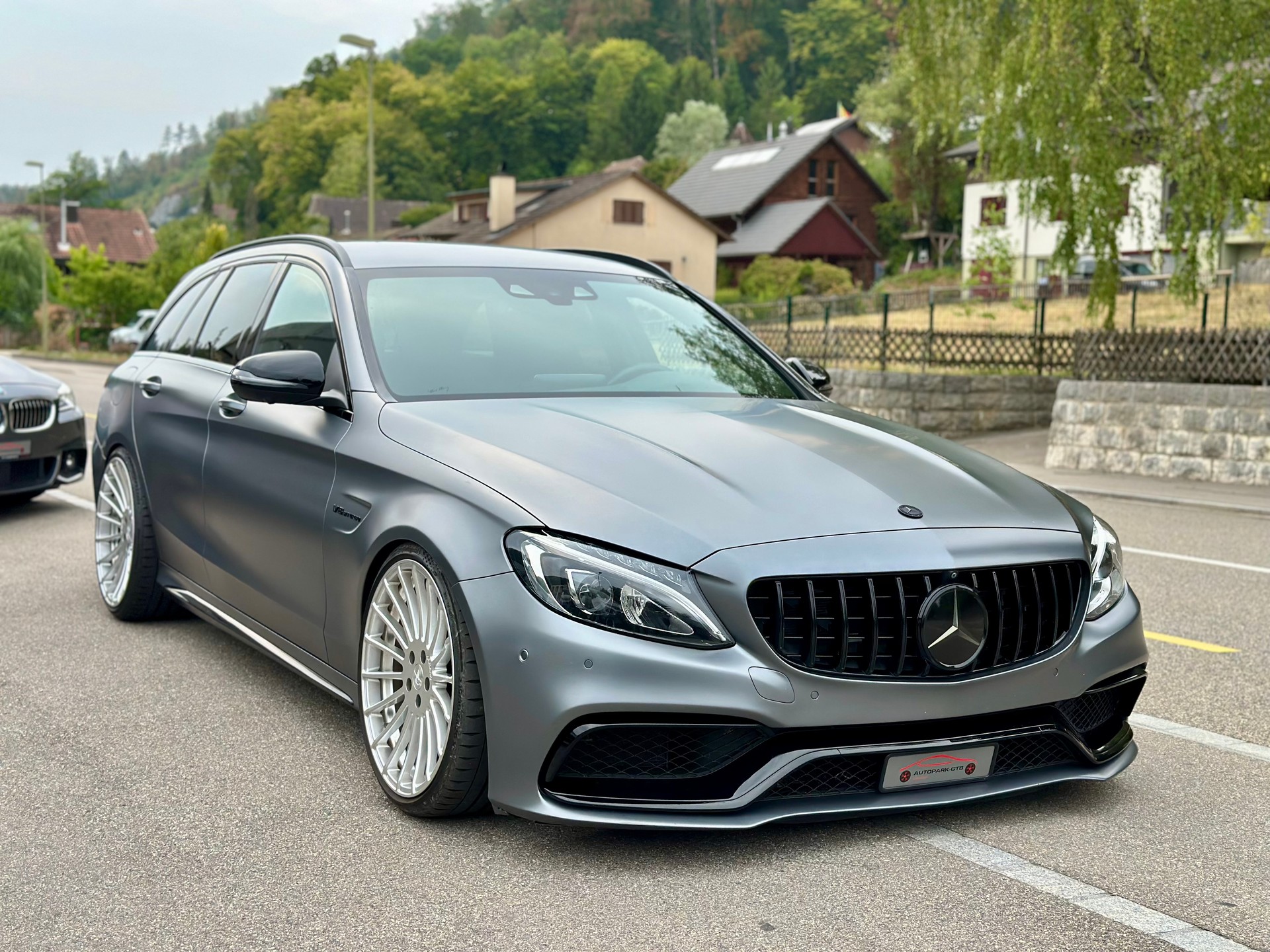 MERCEDES-BENZ C 63 AMG Speedshift-image-1