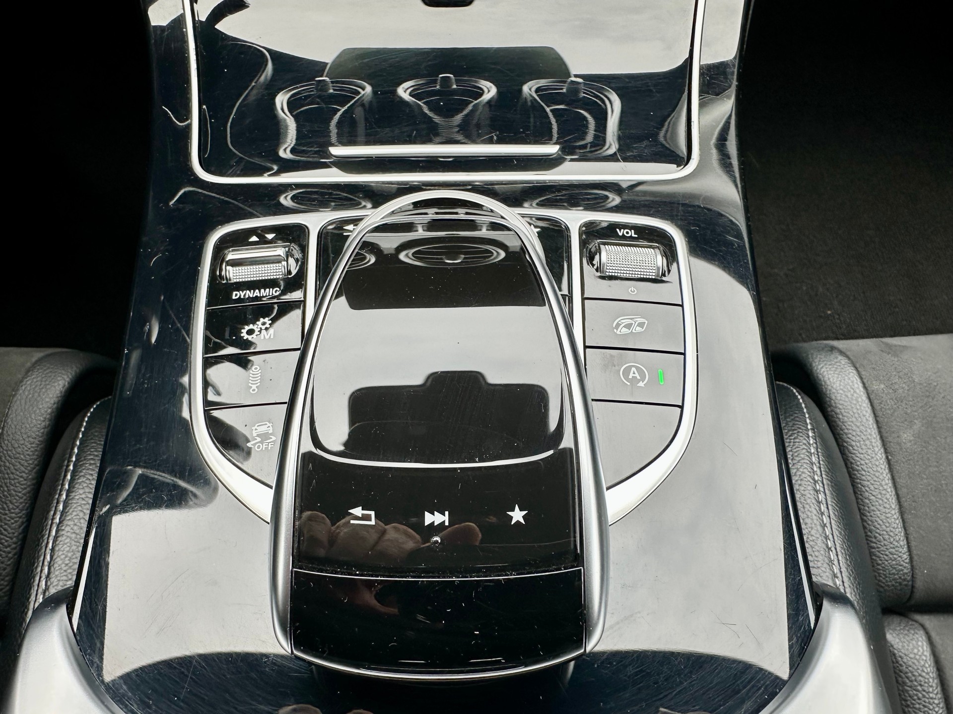 MERCEDES-BENZ C 63 AMG Speedshift-image-21