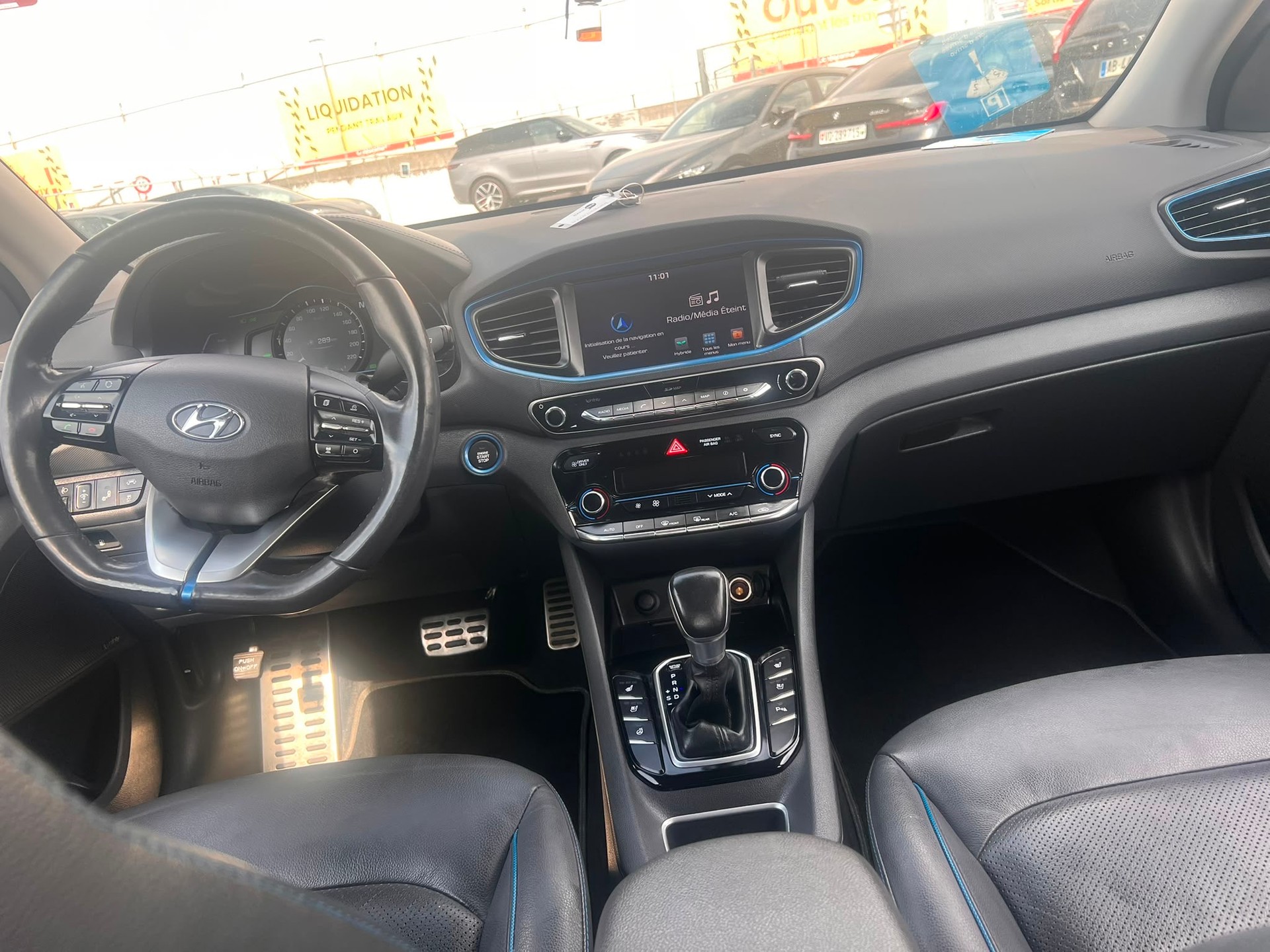HYUNDAI Ioniq 1.6 GDi HEV Launch Plus DCT-image-11