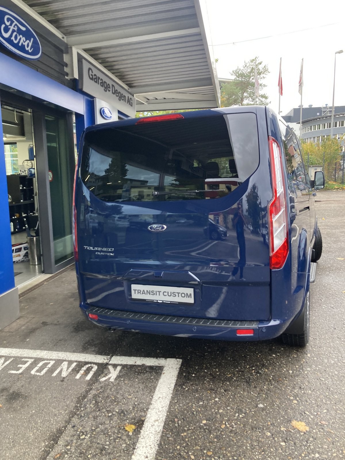 FORD Tourneo Custom 320 L2 2.0 TDCi 150 Titanium-image-11