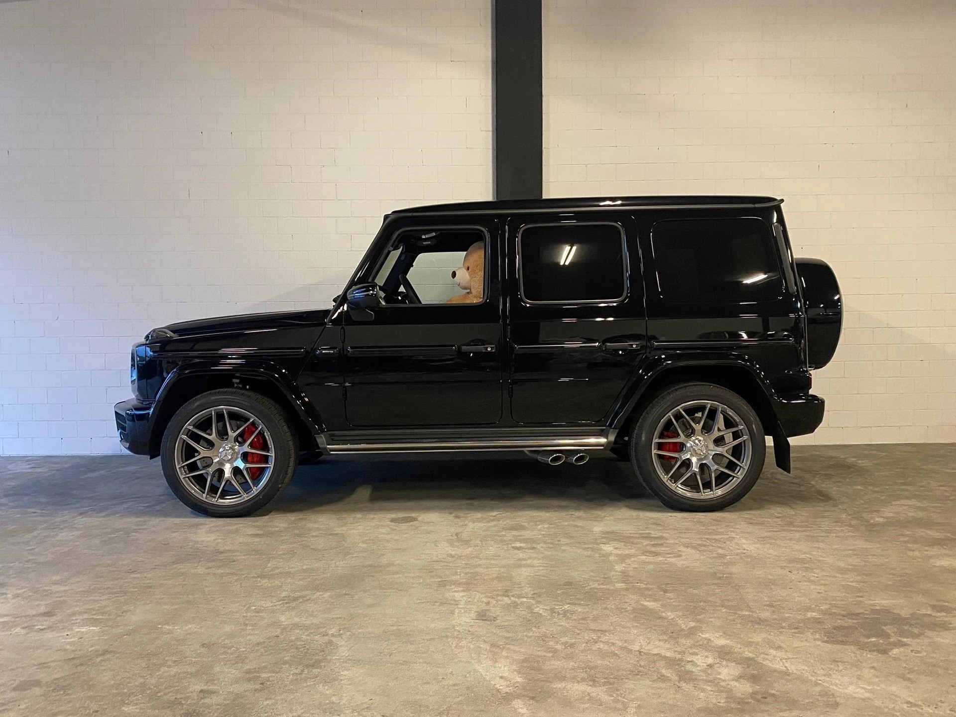 MERCEDES-BENZ G 63 AMG Speedshift Plus G-Tronic Vollausstattung-image-2